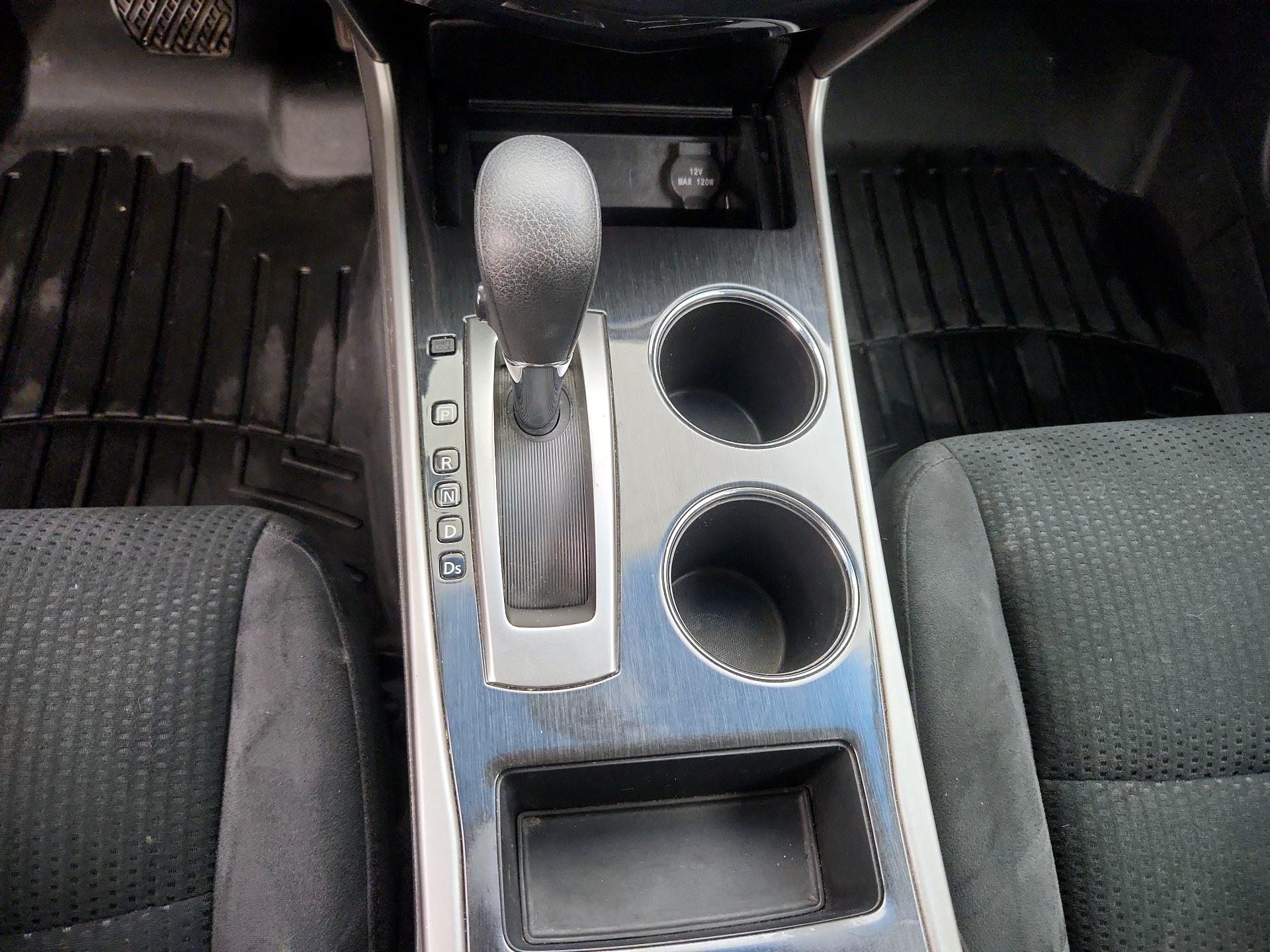 Thumbnail: 2014 Nissan Altima - 16