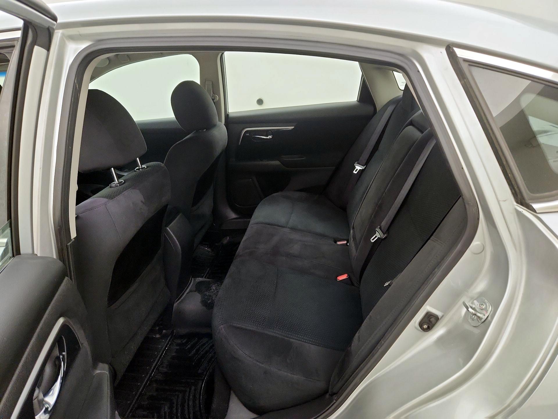 Thumbnail: 2014 Nissan Altima - 18