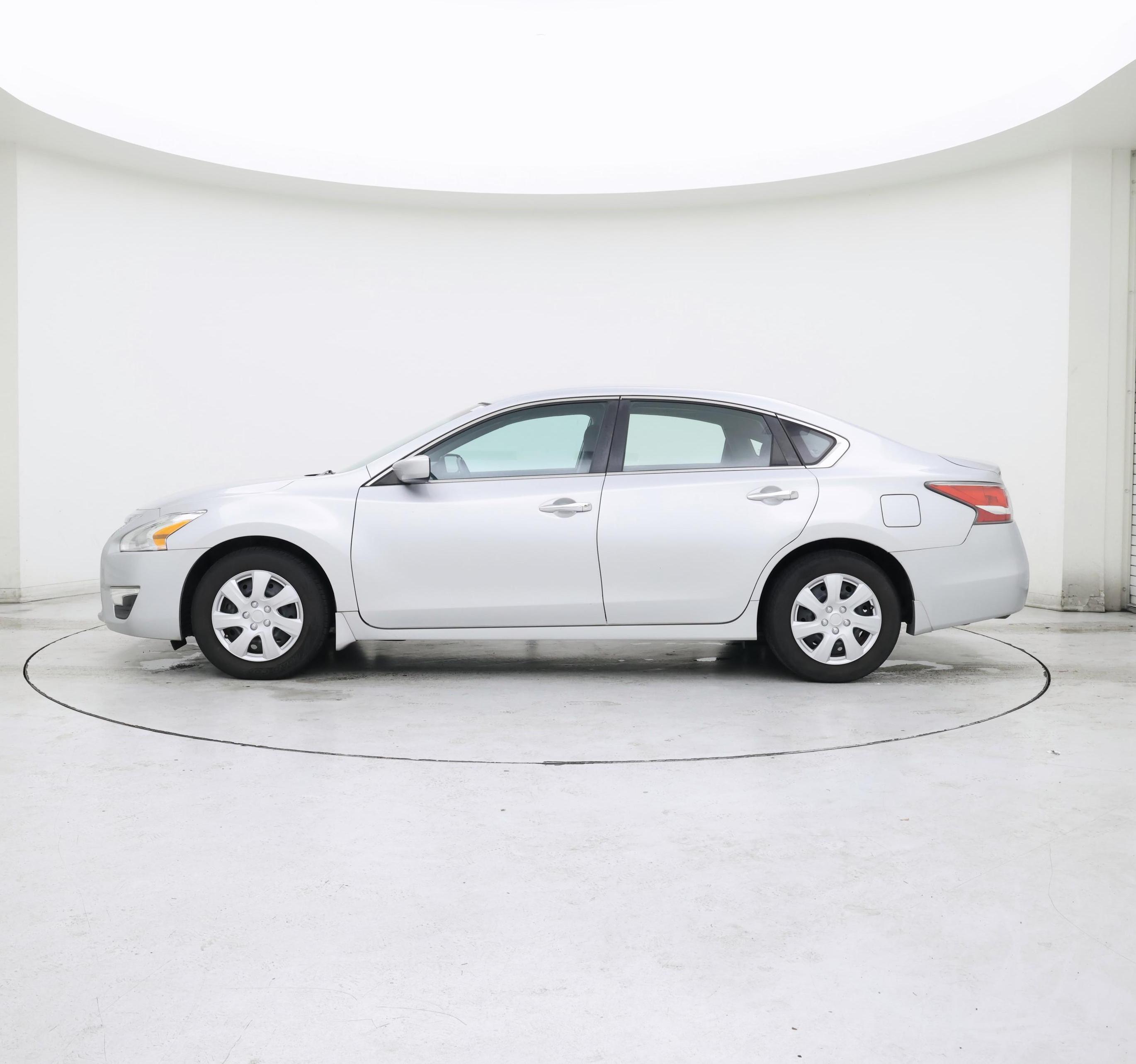 Thumbnail: 2014 Nissan Altima - 3