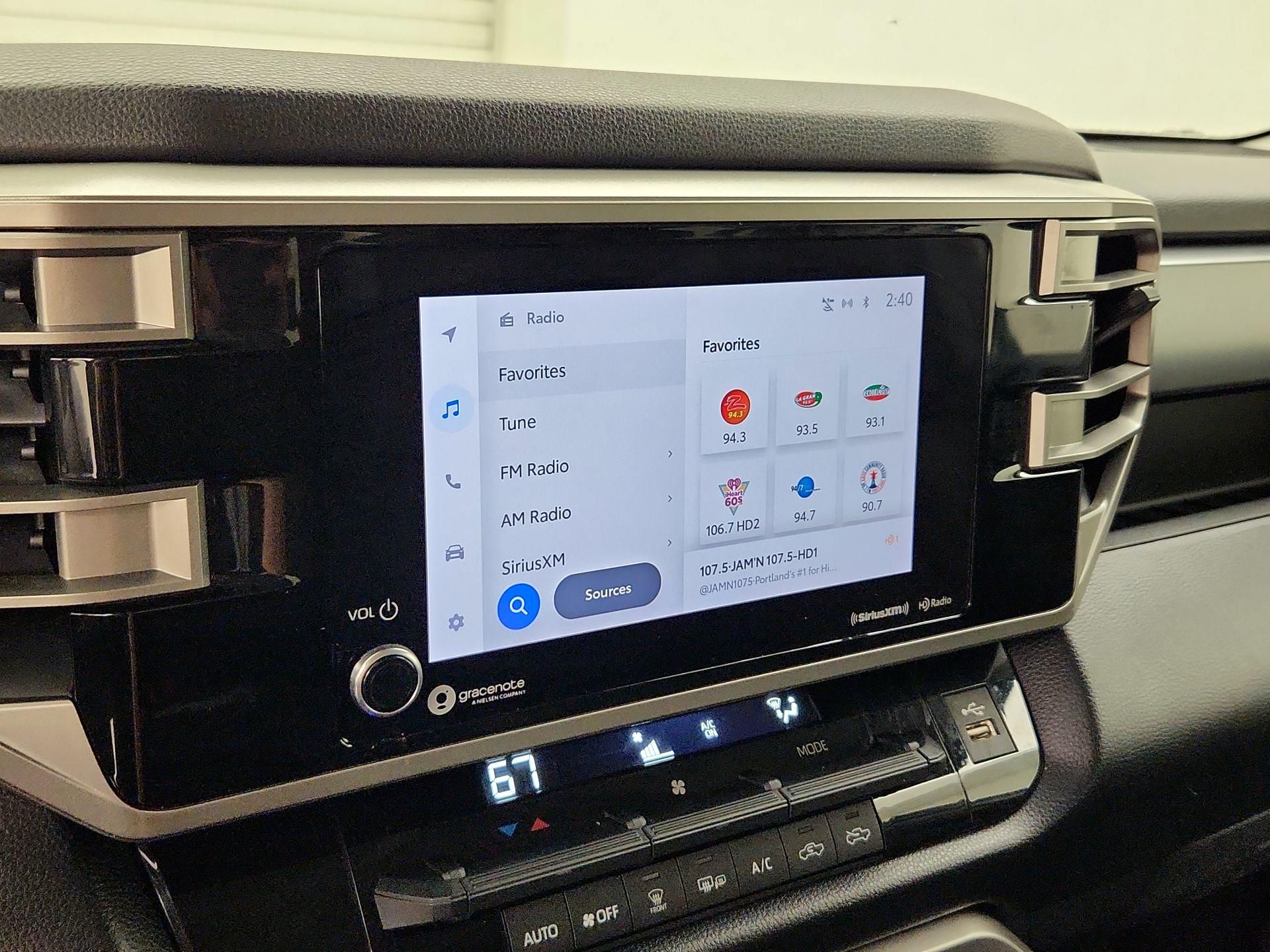 Thumbnail: 2022 Toyota Tundra - 15