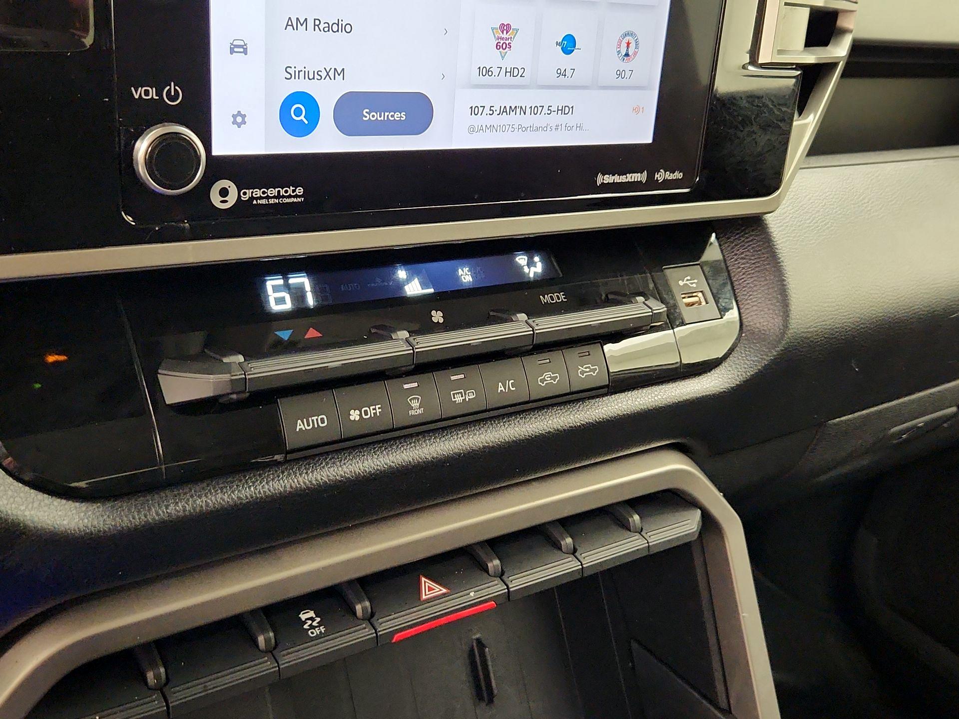 Thumbnail: 2022 Toyota Tundra - 16