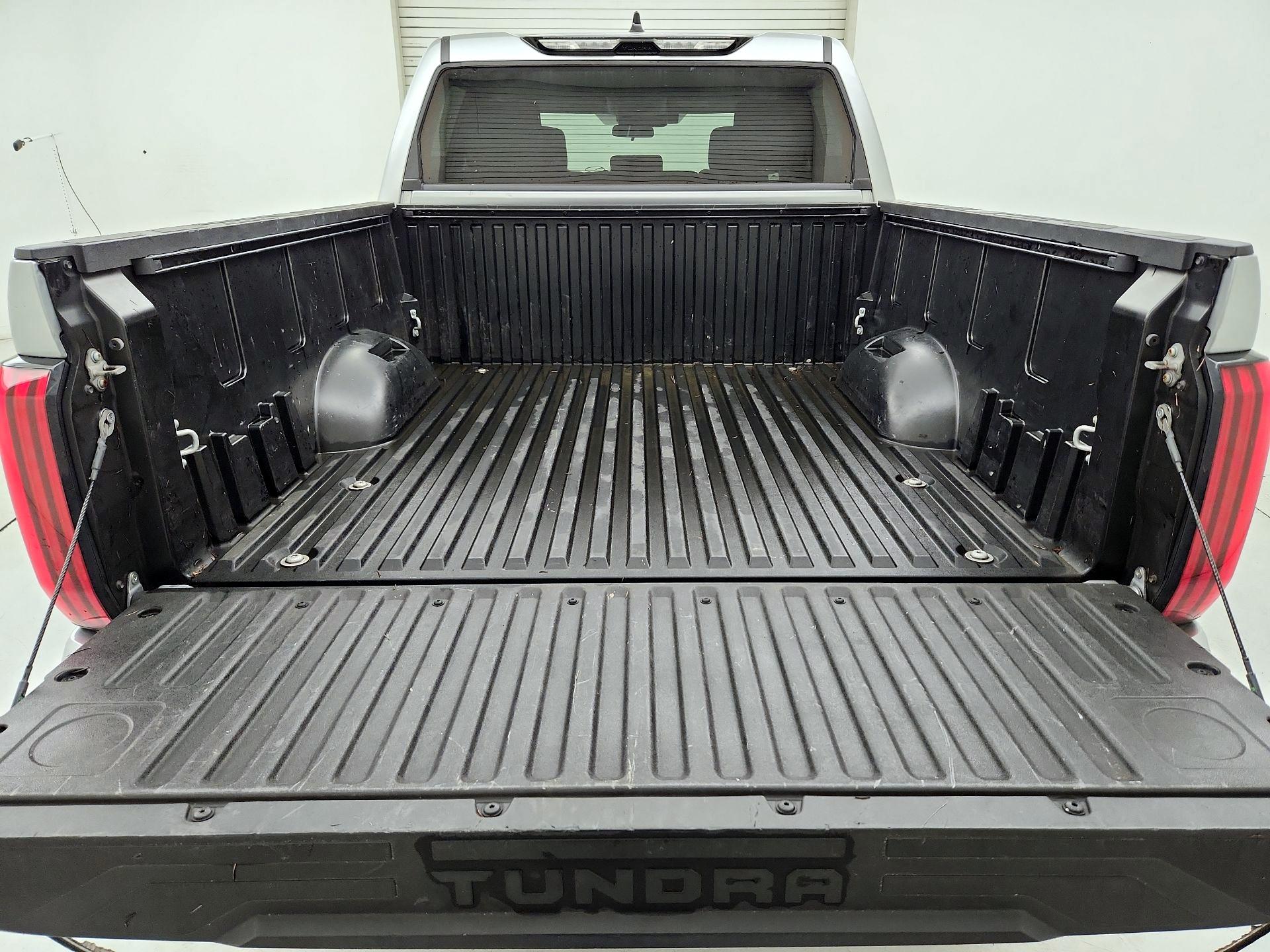 Thumbnail: 2022 Toyota Tundra - 20