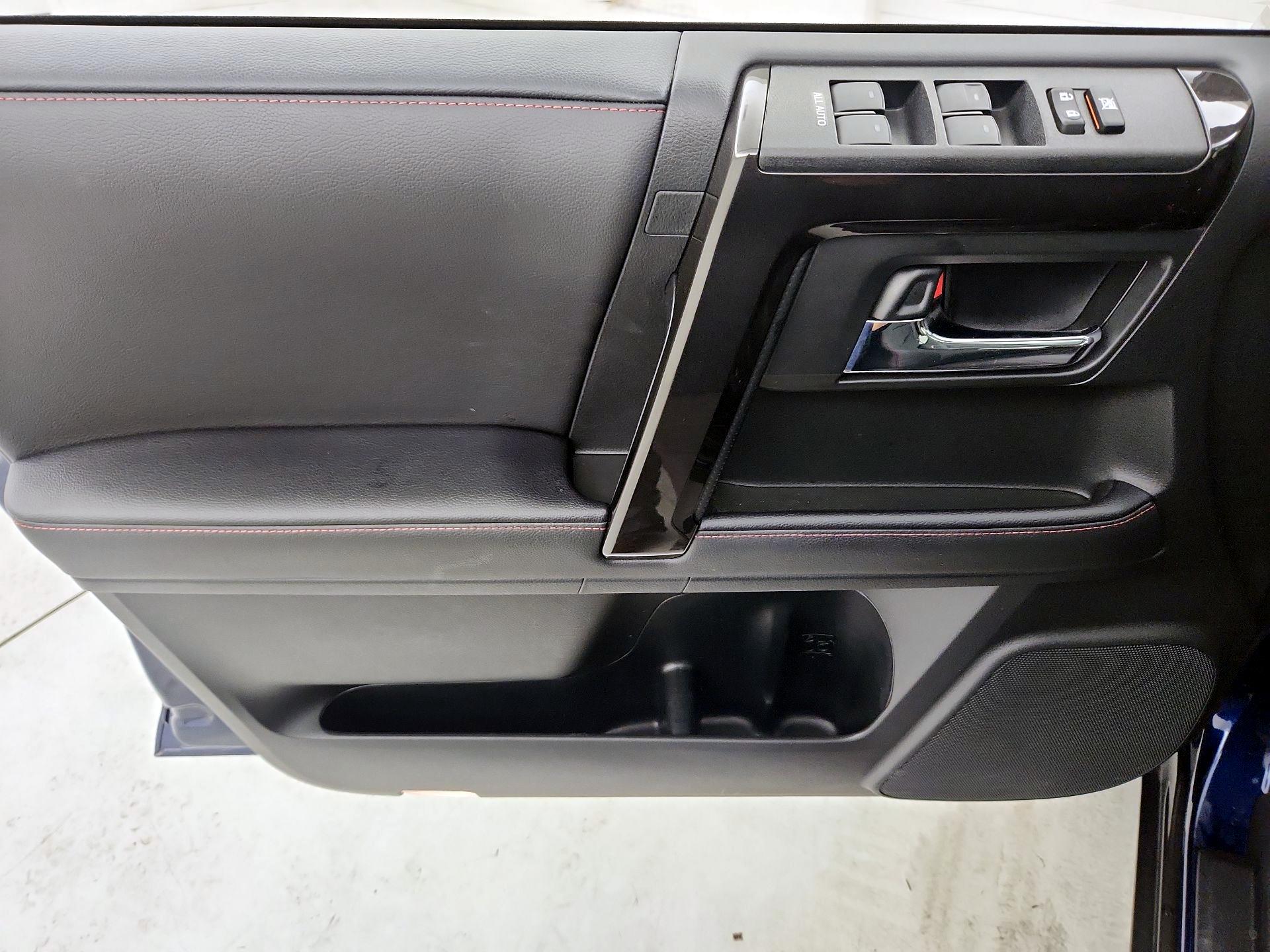 Thumbnail: 2024 Toyota 4Runner - 12