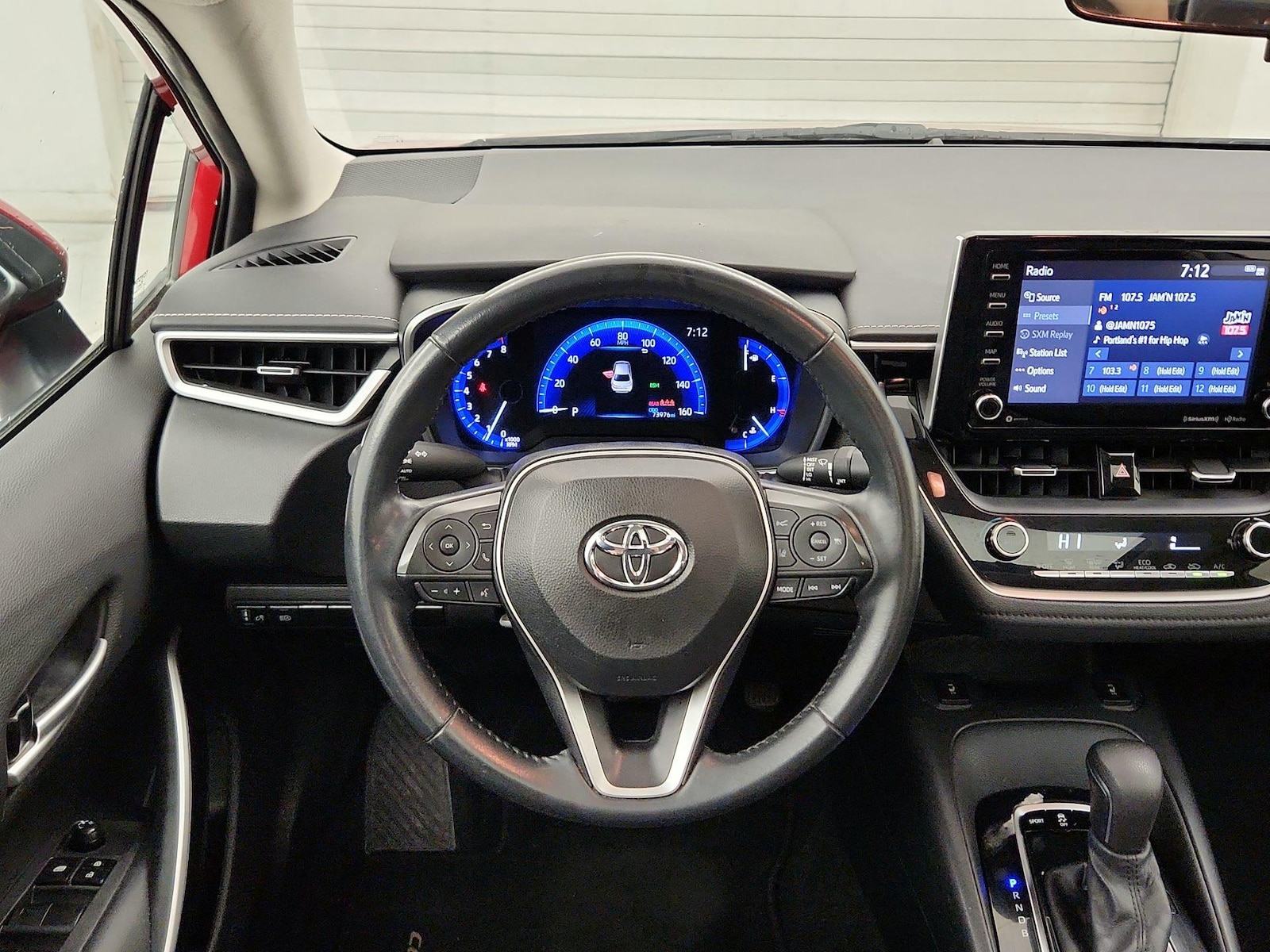 2021 Toyota Corolla XLE - Photo 11