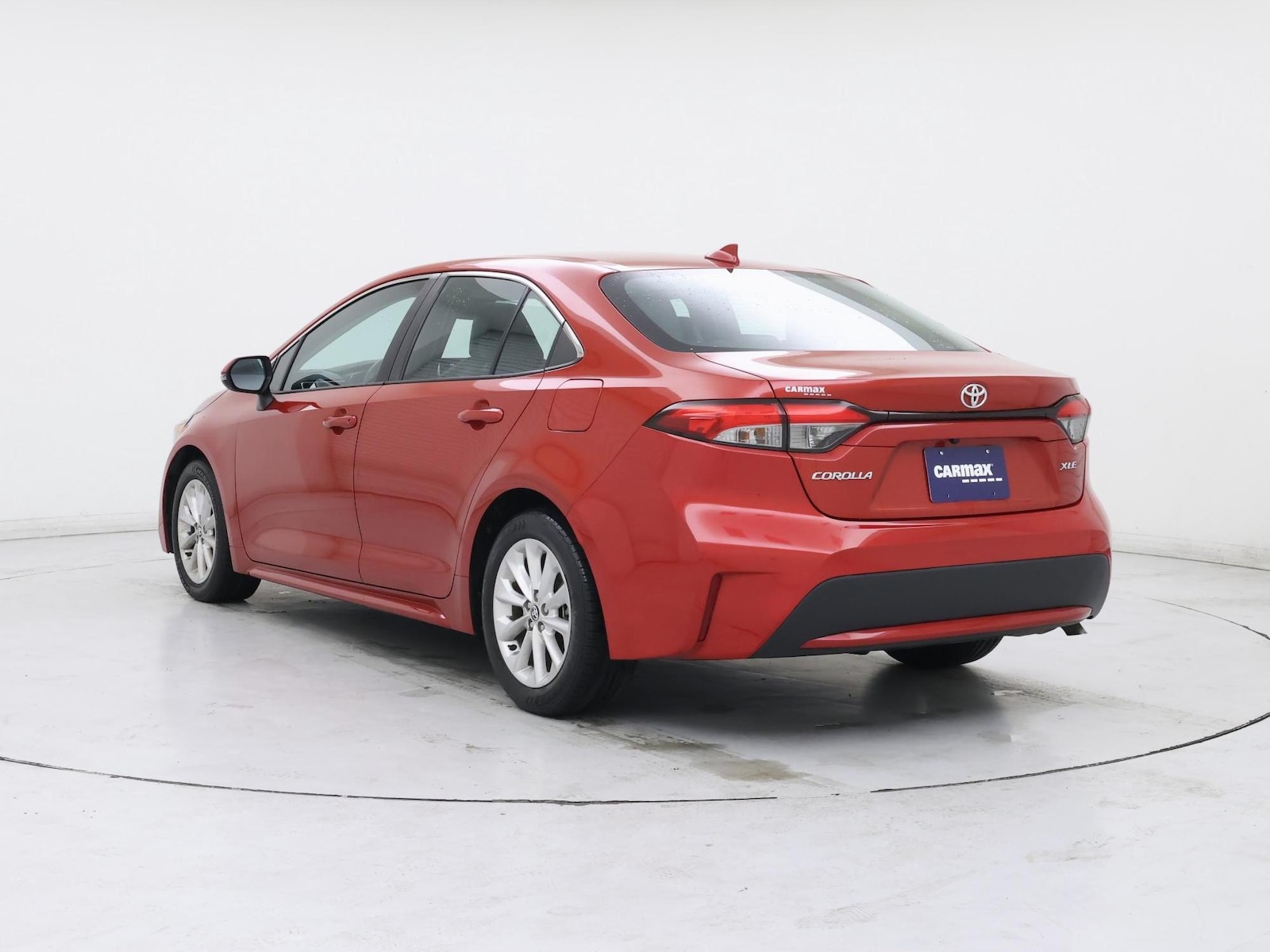 2021 Toyota Corolla XLE - Photo 3
