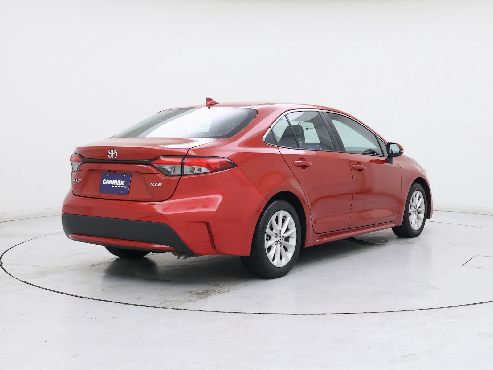 2021 Toyota Corolla XLE - Photo 9