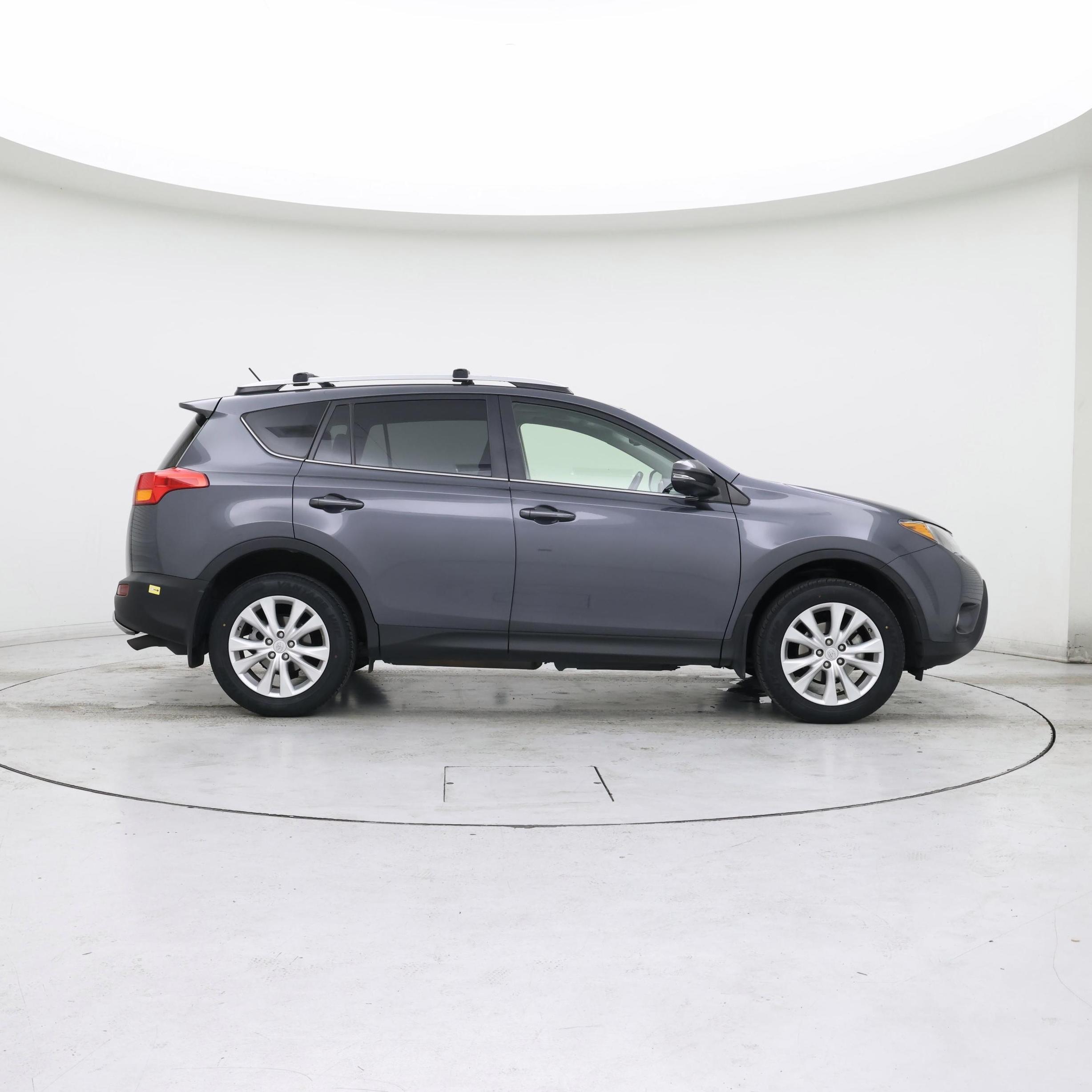 Thumbnail: 2015 Toyota RAV4 - 7