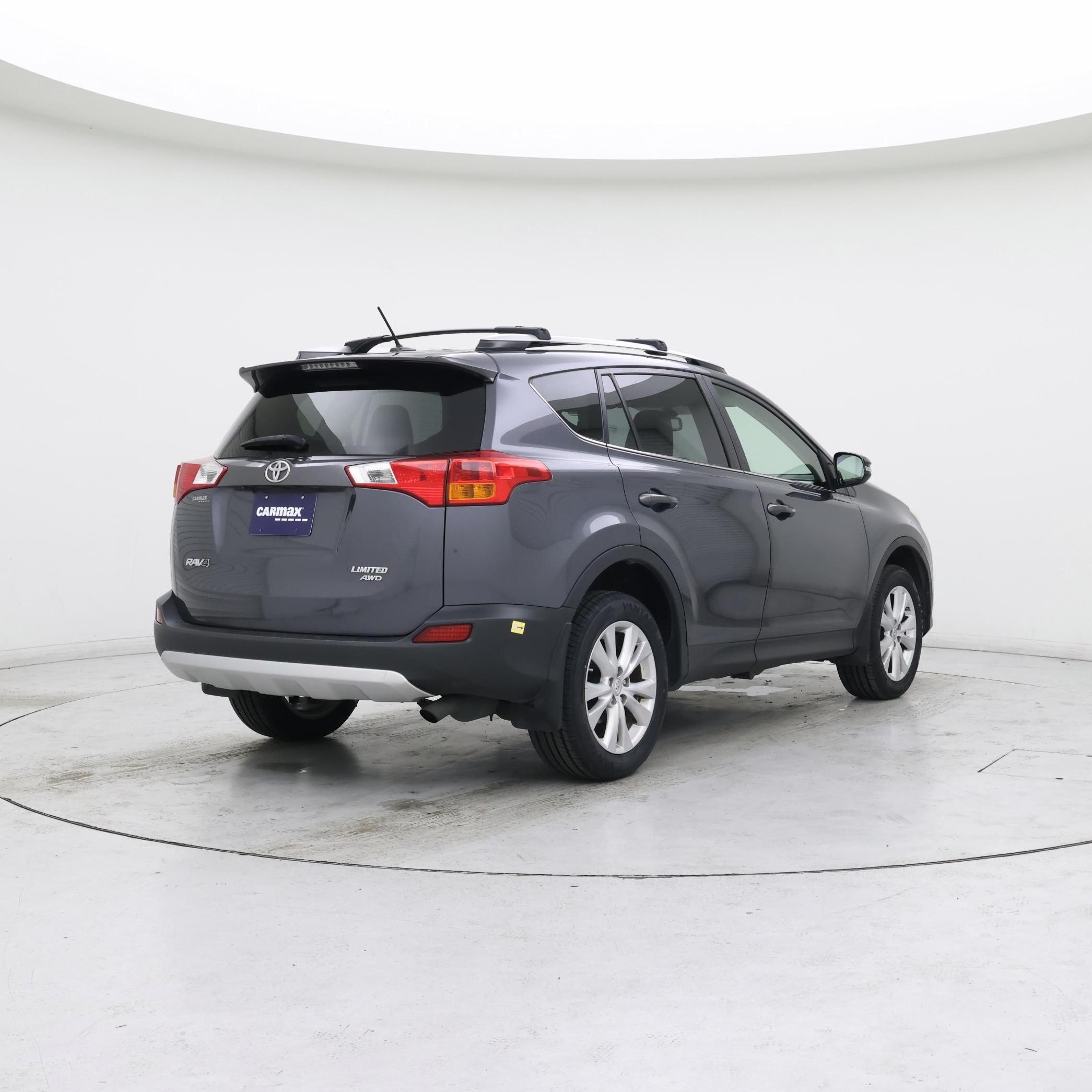 Thumbnail: 2015 Toyota RAV4 - 8