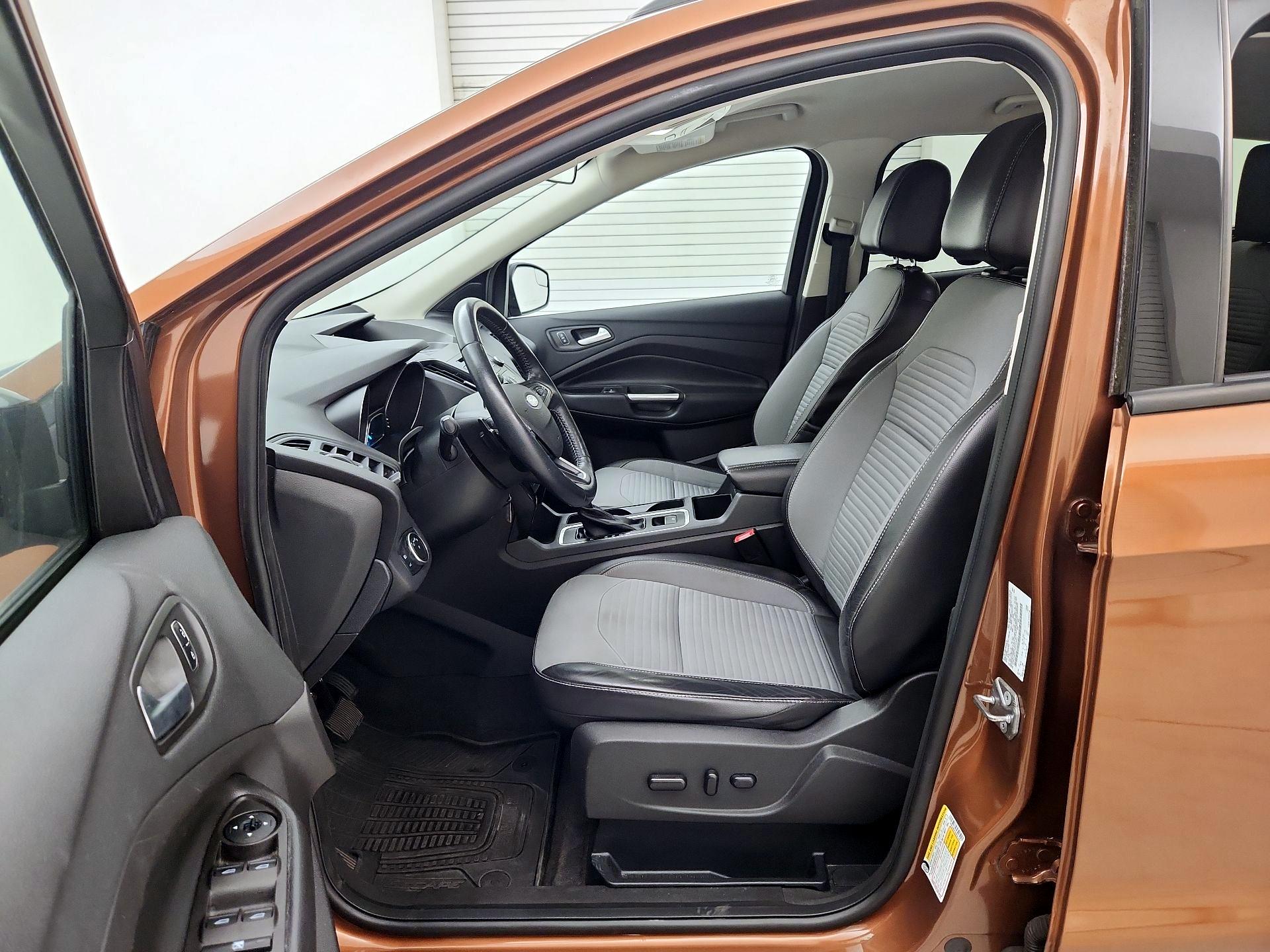 Thumbnail: 2017 Ford Escape - 11