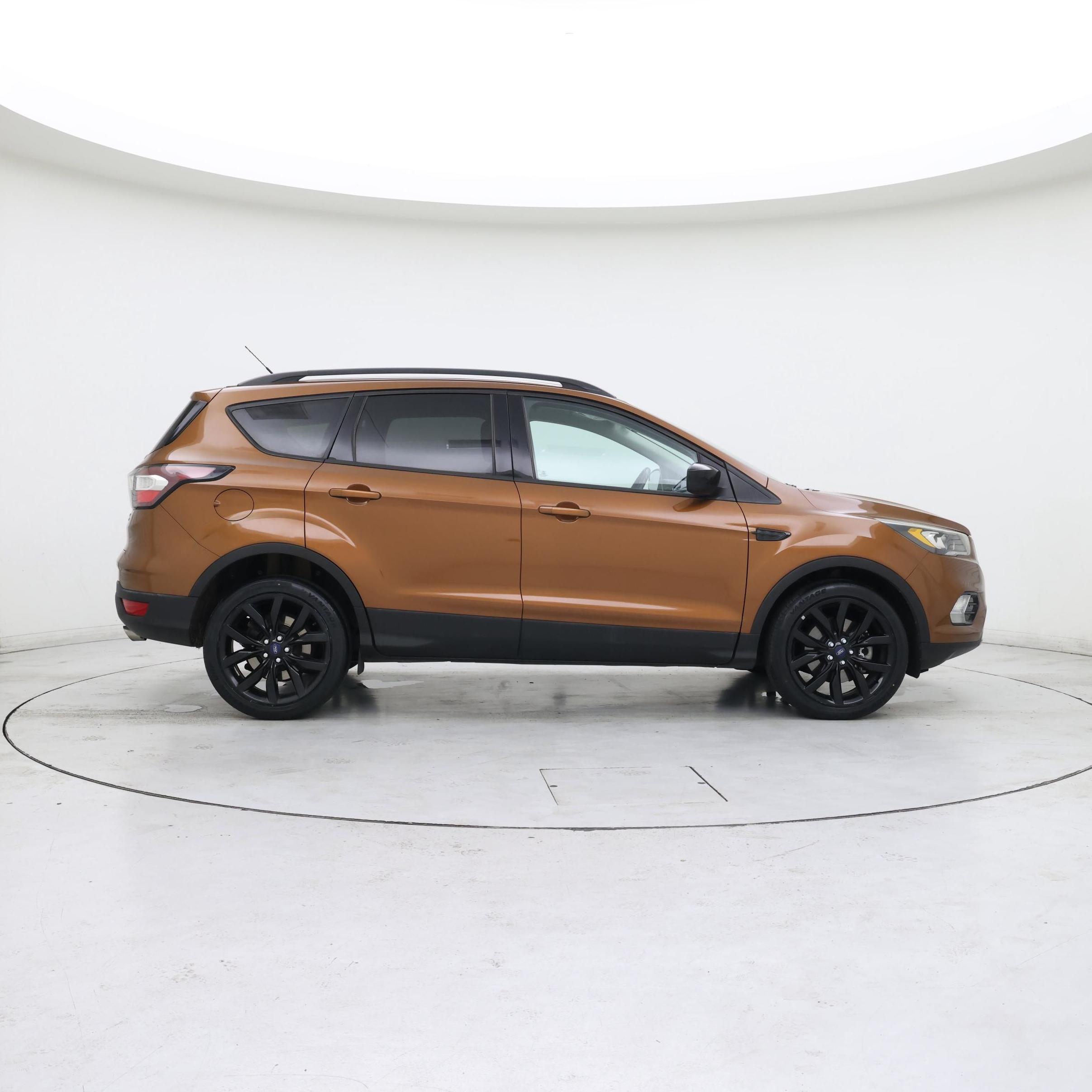Thumbnail: 2017 Ford Escape - 7