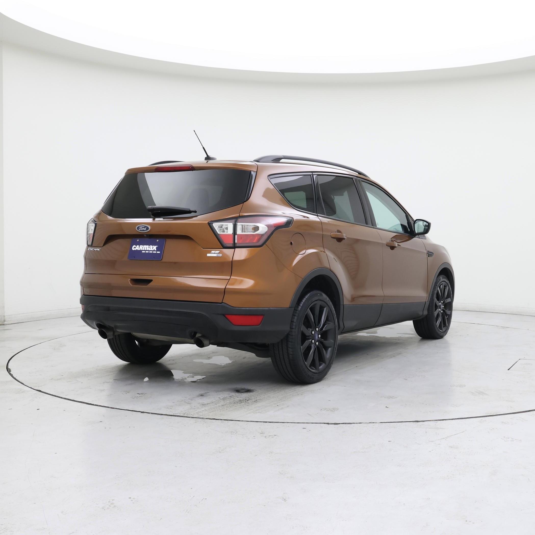 Thumbnail: 2017 Ford Escape - 8