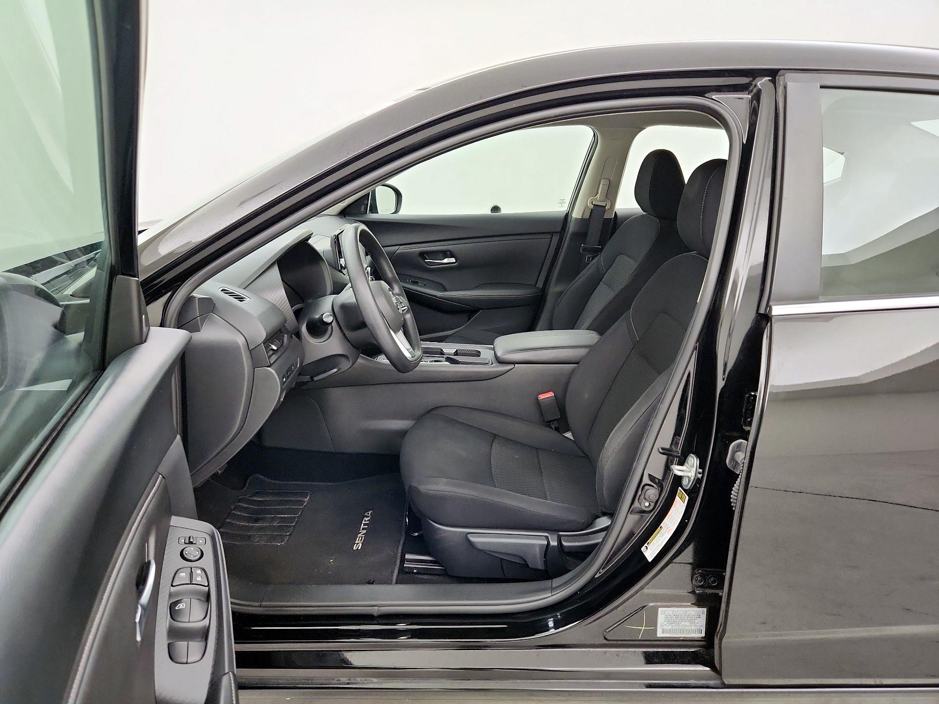 Thumbnail: 2023 Nissan Sentra - 11