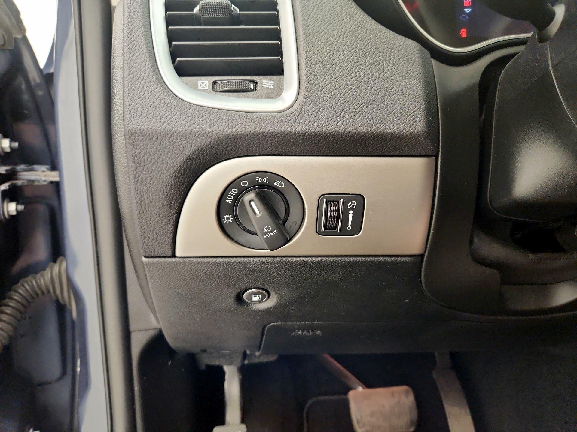 Thumbnail: 2020 Dodge Durango - 13