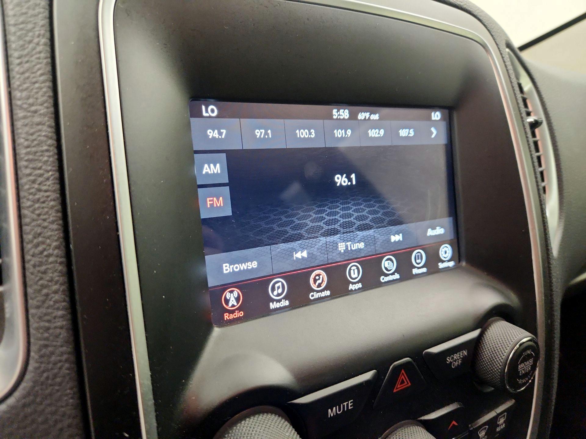 Thumbnail: 2020 Dodge Durango - 15