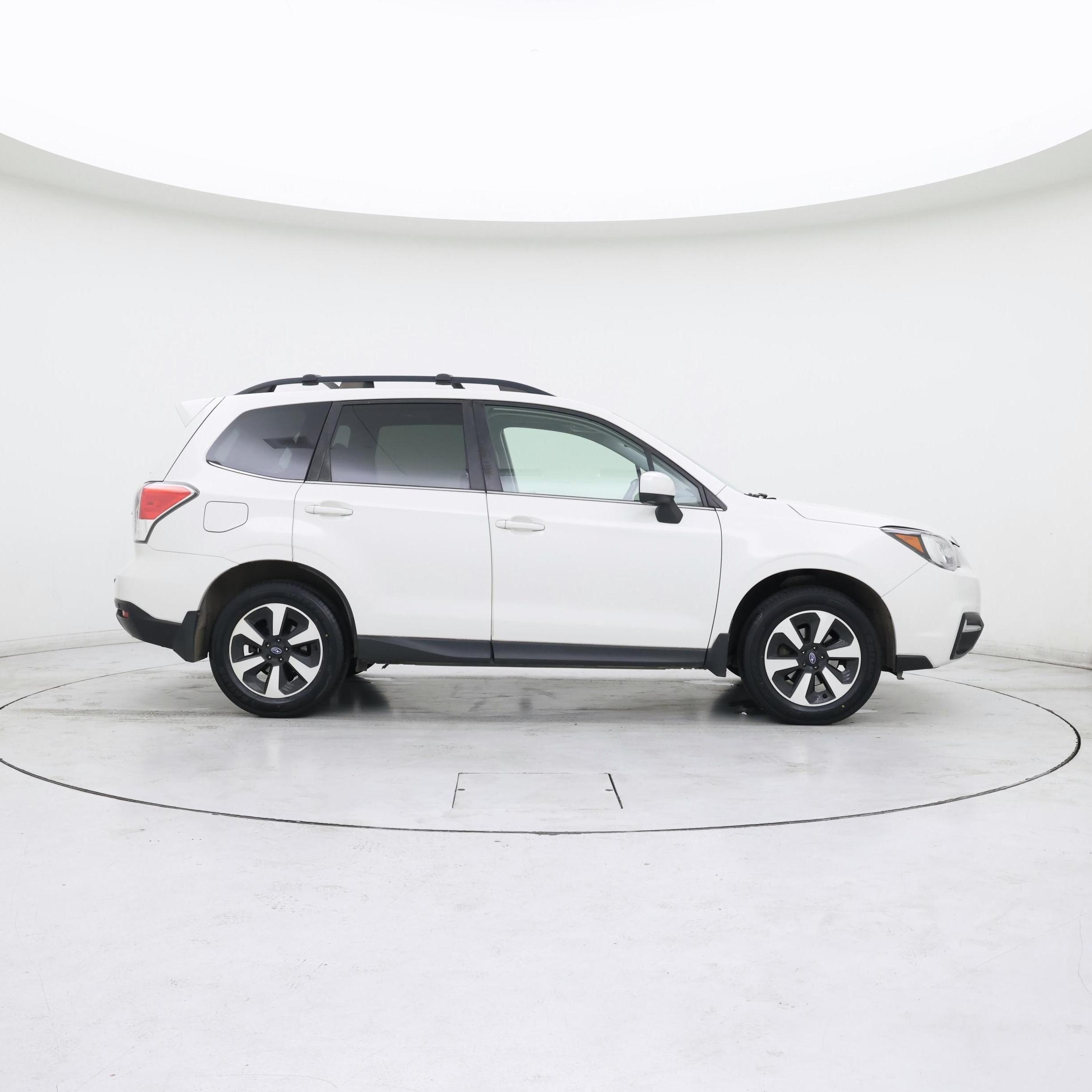 Thumbnail: 2017 Subaru Forester - 7