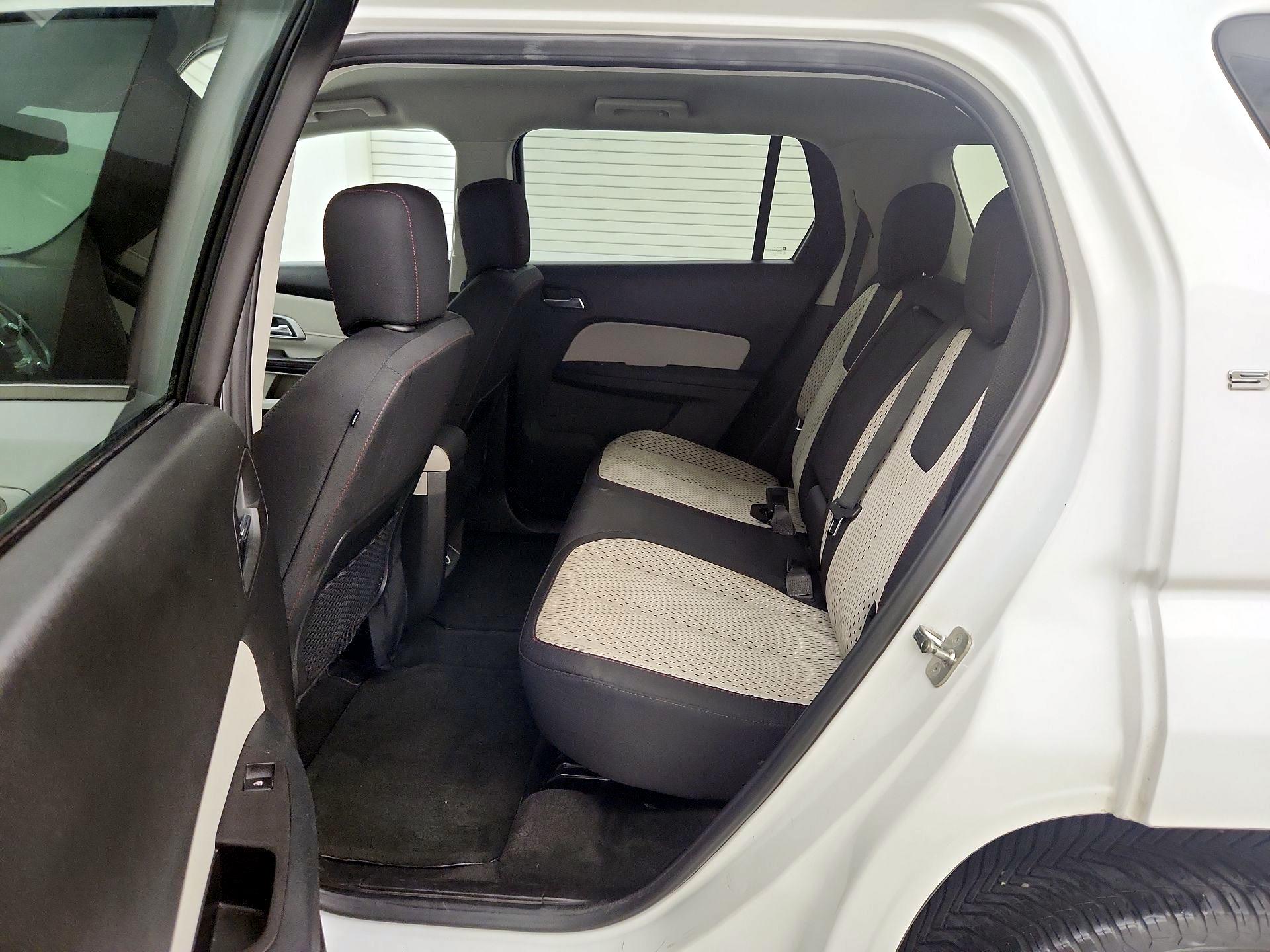 Thumbnail: 2015 GMC Terrain - 19