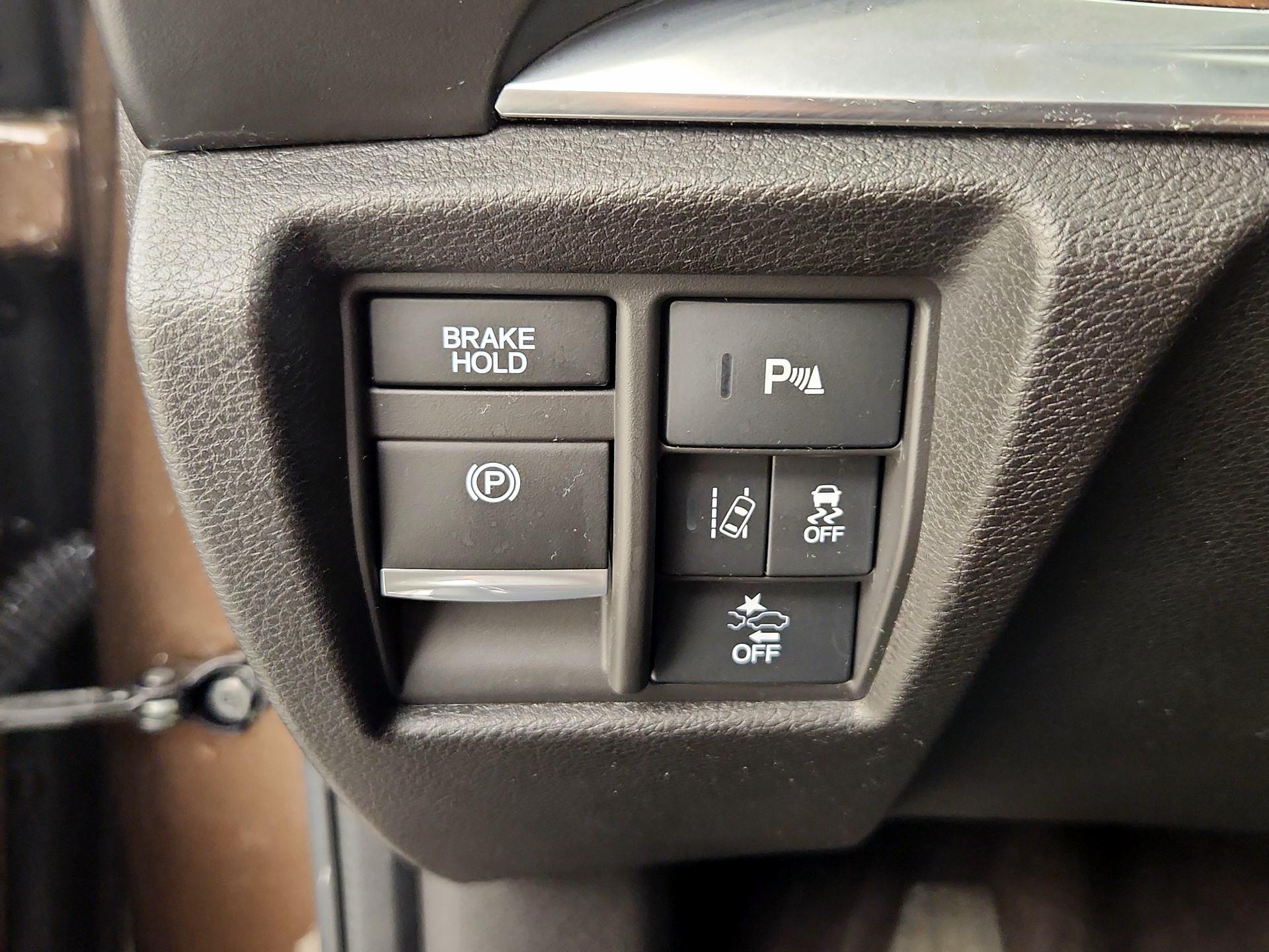 Thumbnail: 2019 Acura MDX - 13