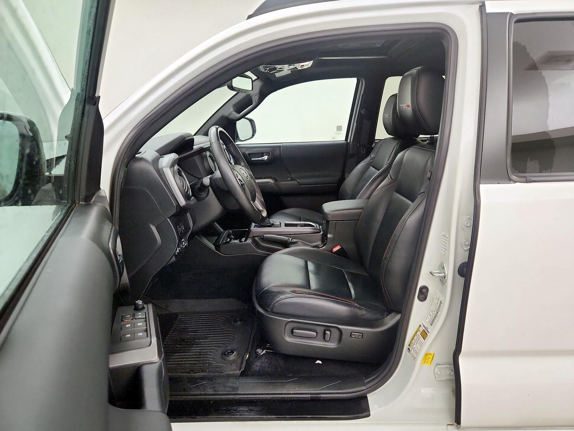 Thumbnail: 2021 Toyota Tacoma - 11