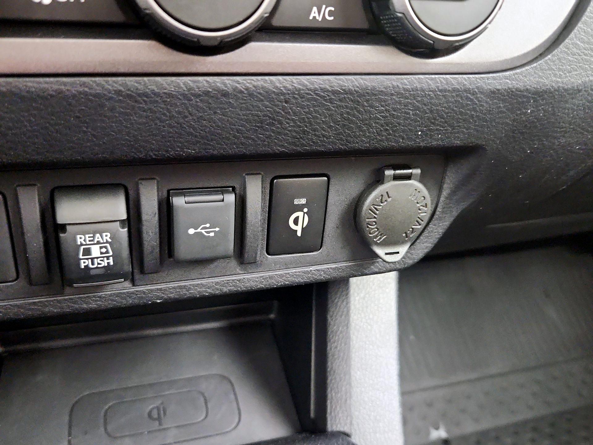 Thumbnail: 2021 Toyota Tacoma - 19