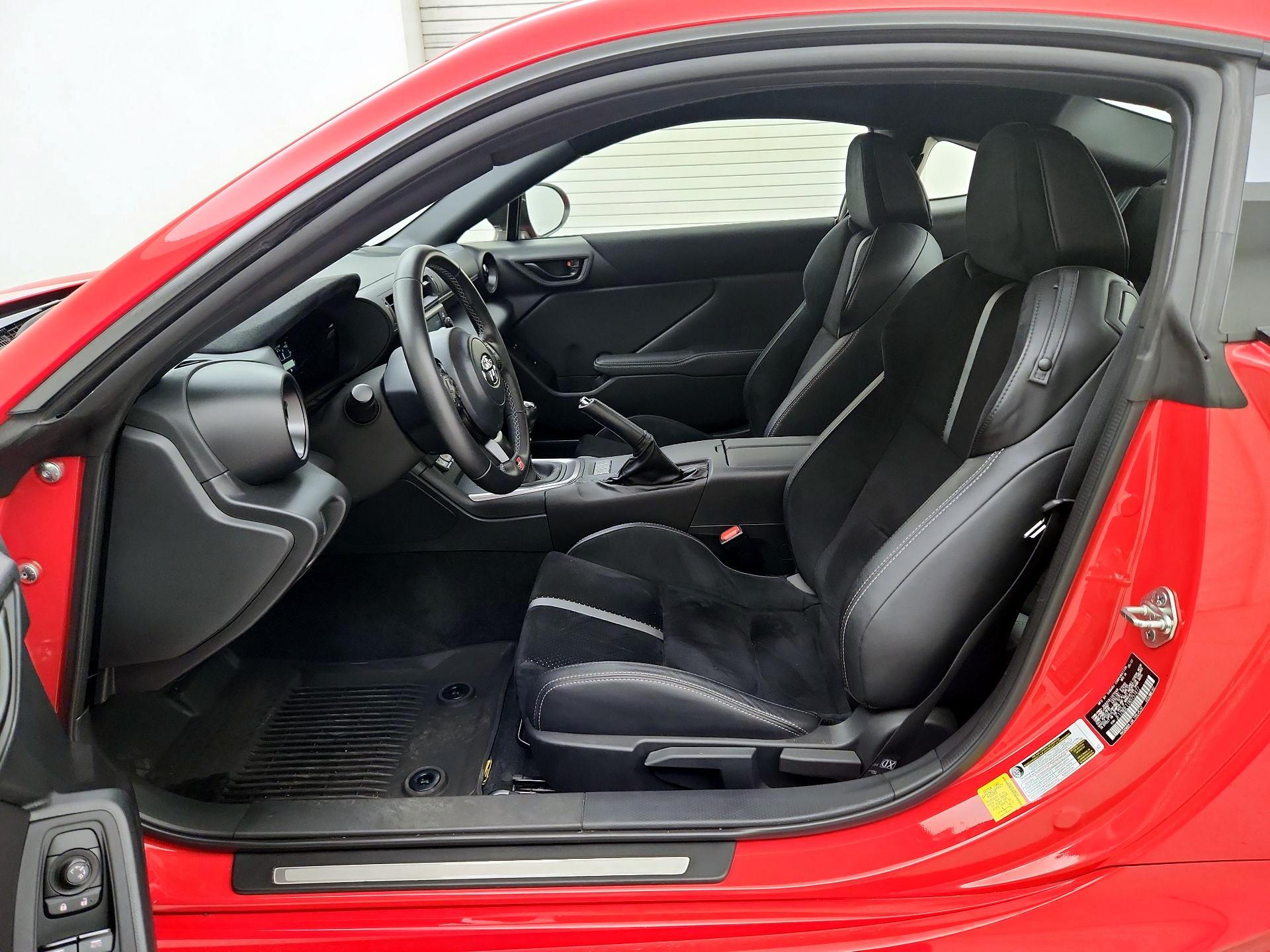 Thumbnail: 2022 Toyota GR86 - 11