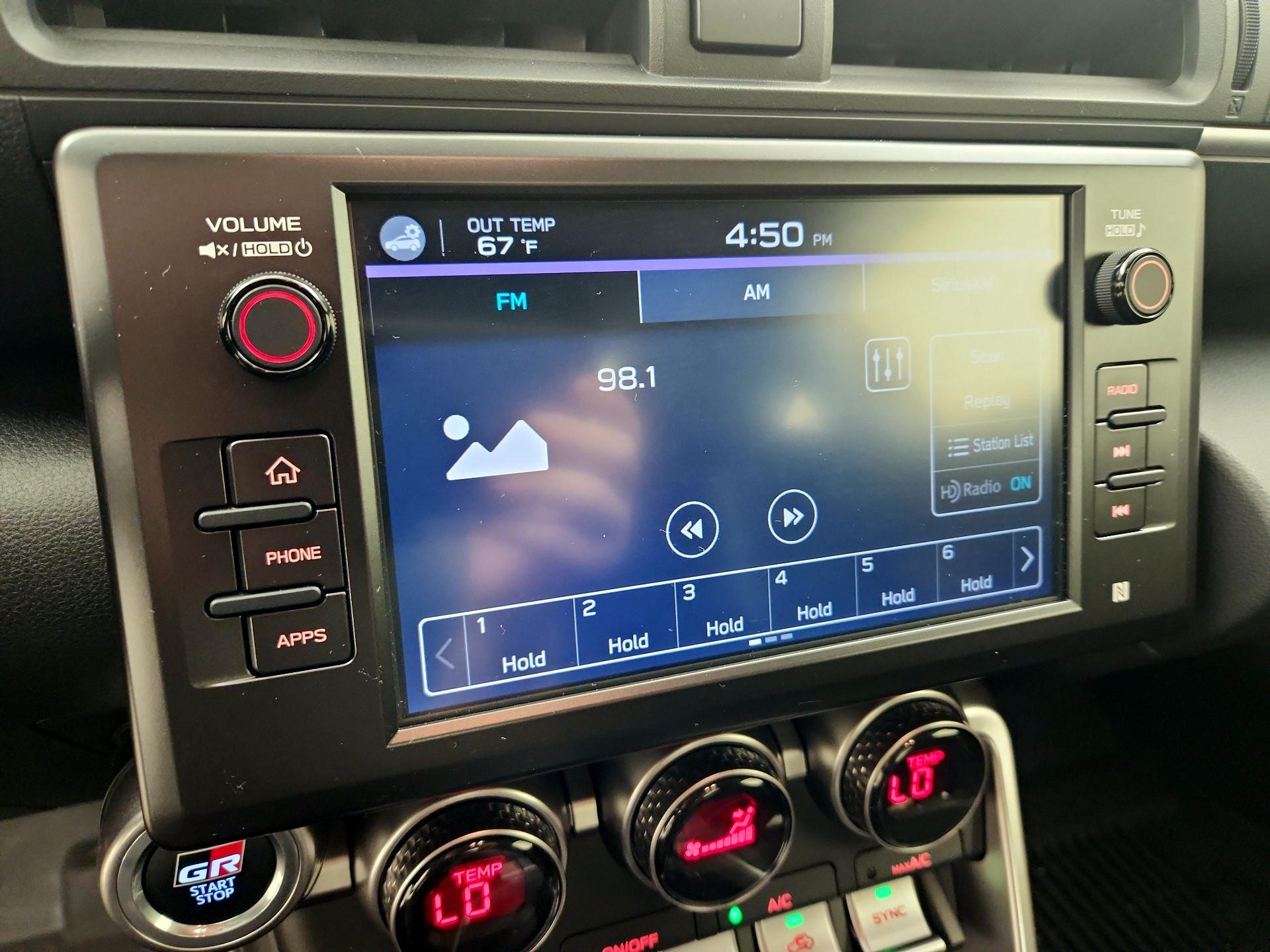 Thumbnail: 2022 Toyota GR86 - 15