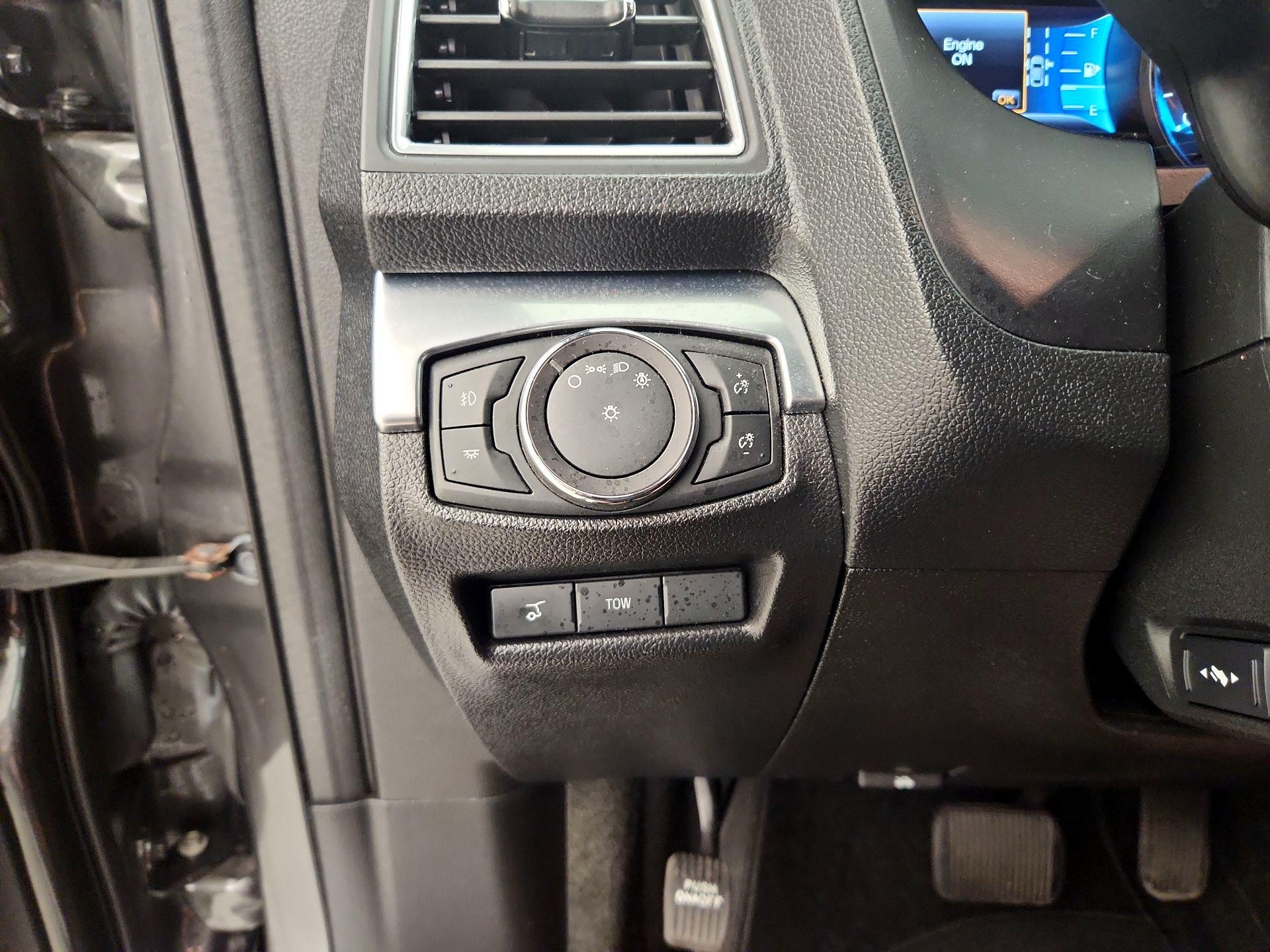 Thumbnail: 2017 Ford Explorer - 13