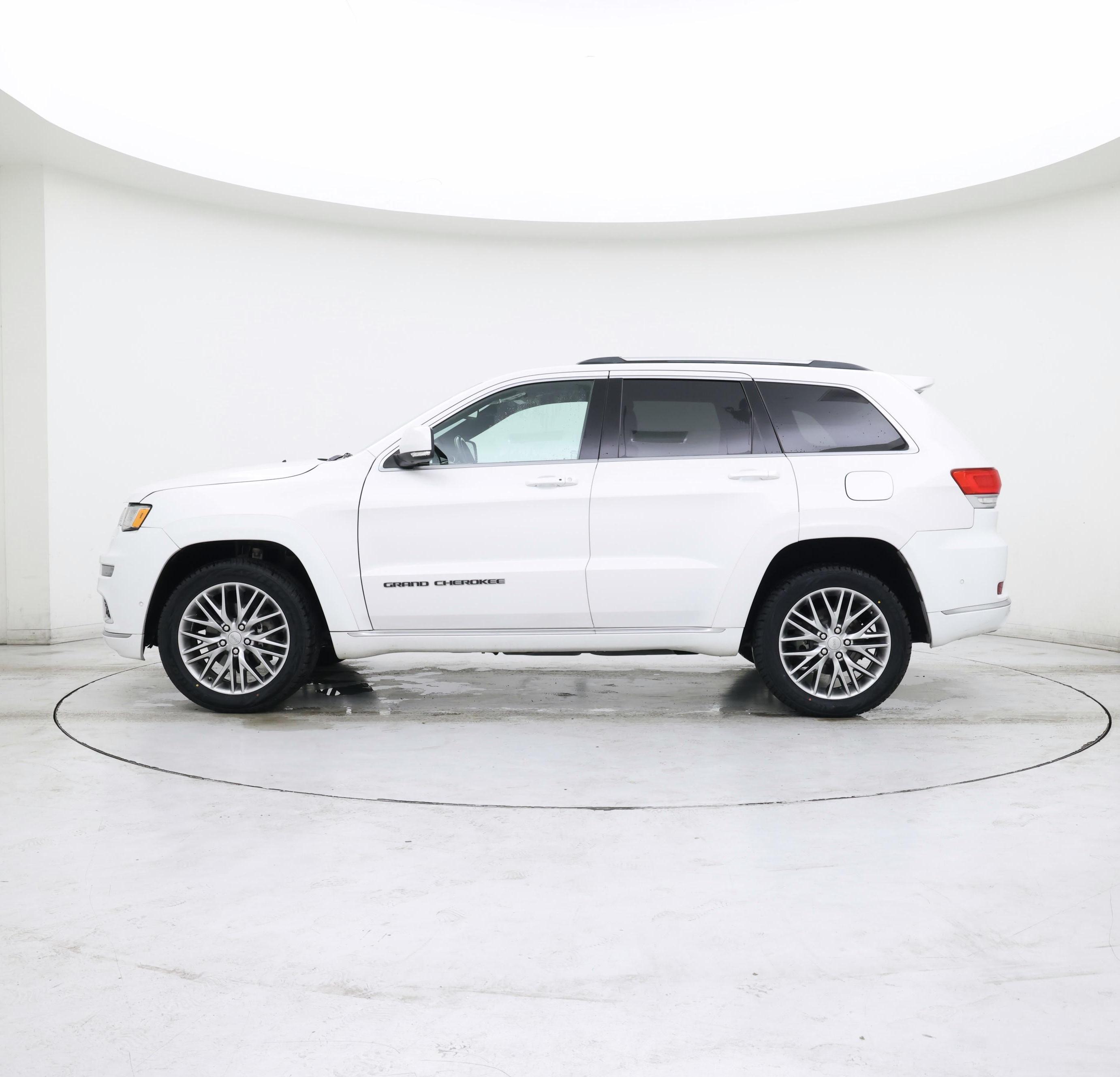 Thumbnail: 2018 Jeep Grand Cherokee - 3