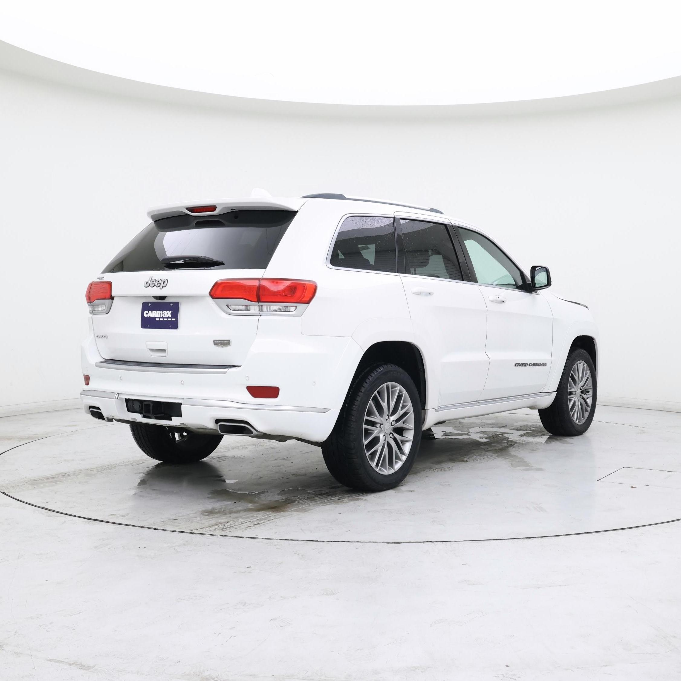 Thumbnail: 2018 Jeep Grand Cherokee - 8