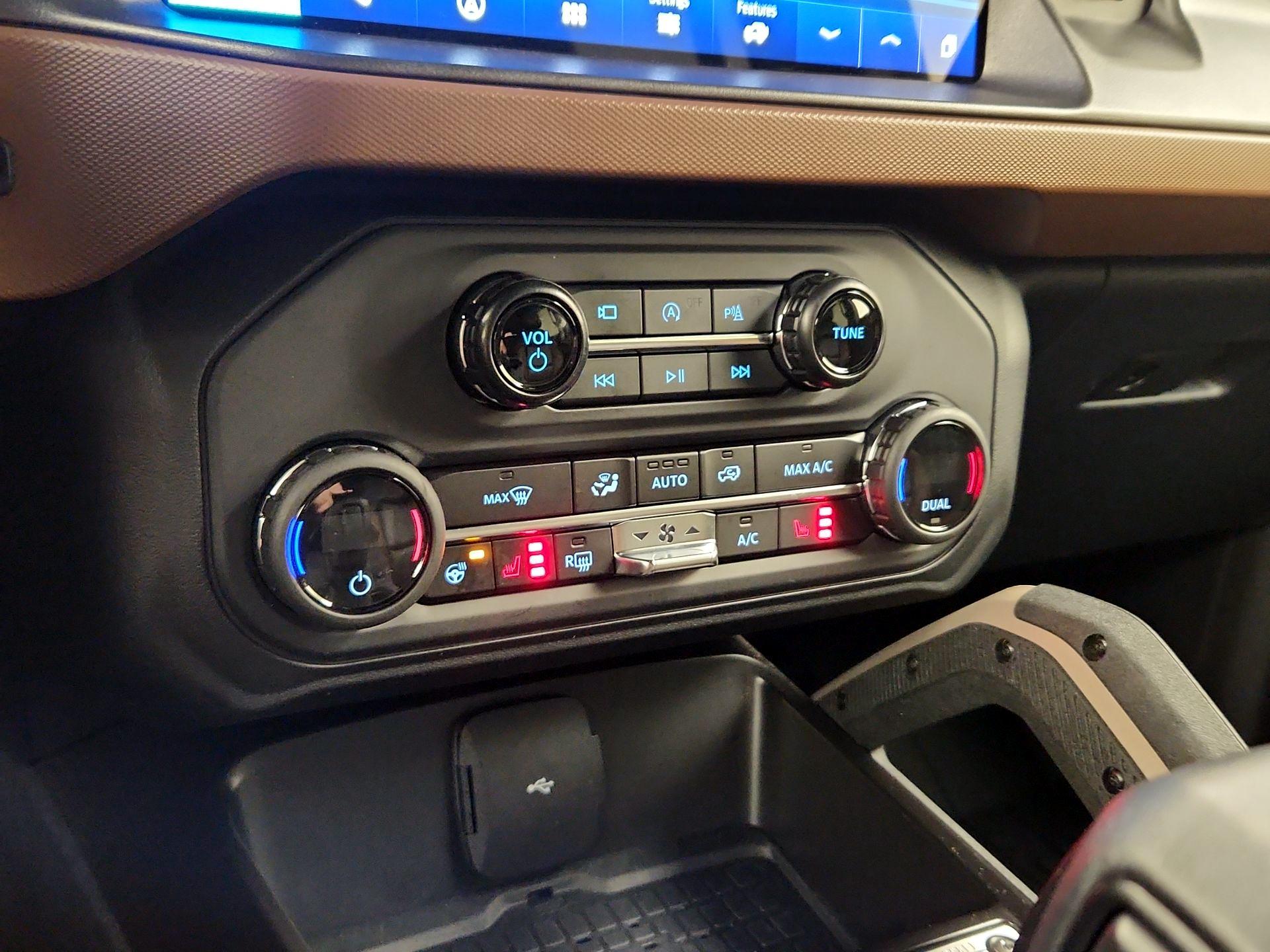 Thumbnail: 2024 Ford Bronco - 17