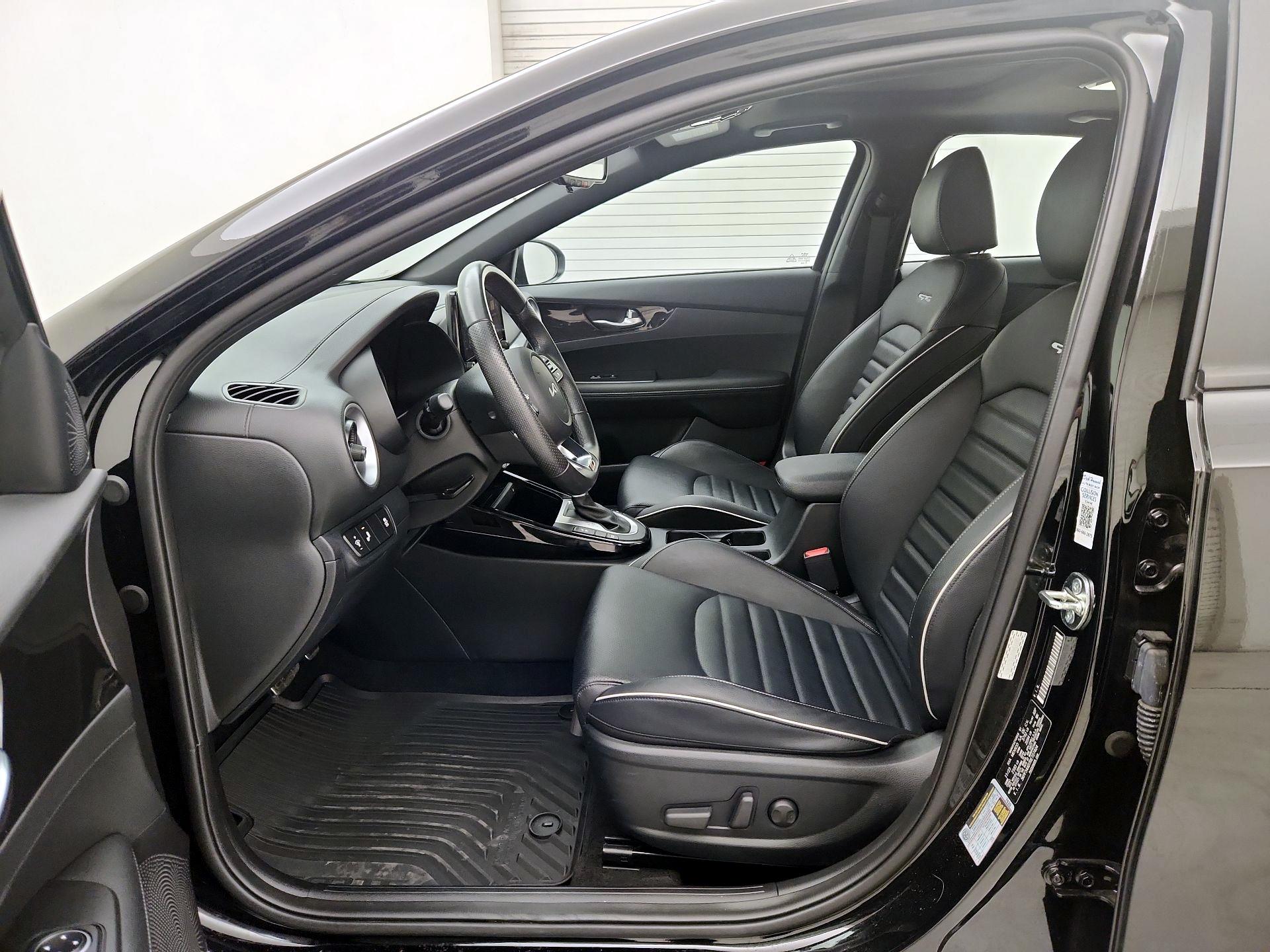 Thumbnail: 2024 Kia Forte - 11