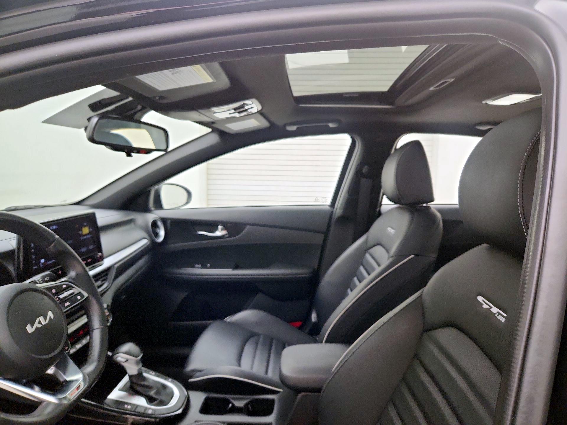 Thumbnail: 2024 Kia Forte - 20