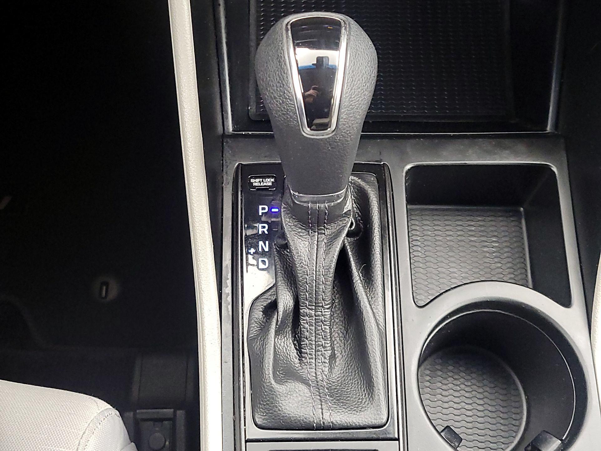 Thumbnail: 2019 Hyundai Tucson - 17