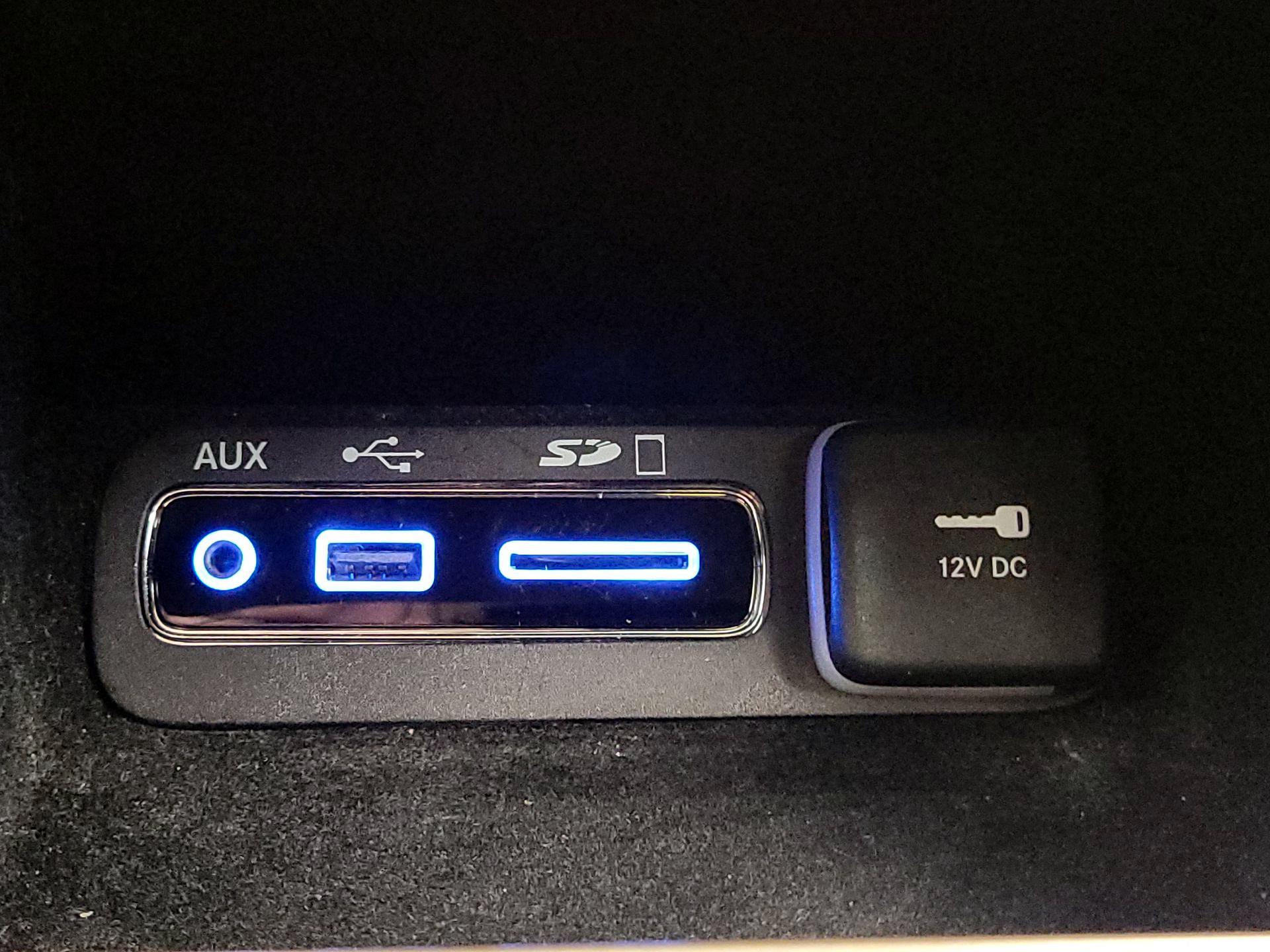 Thumbnail: 2017 Jeep Grand Cherokee - 19