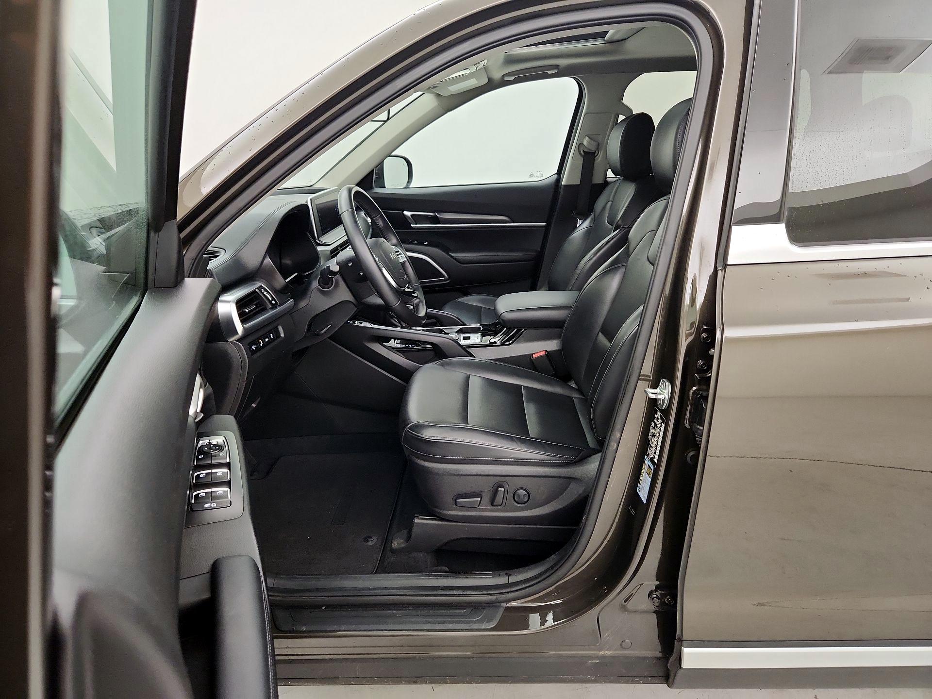 Thumbnail: 2022 Kia Telluride - 11