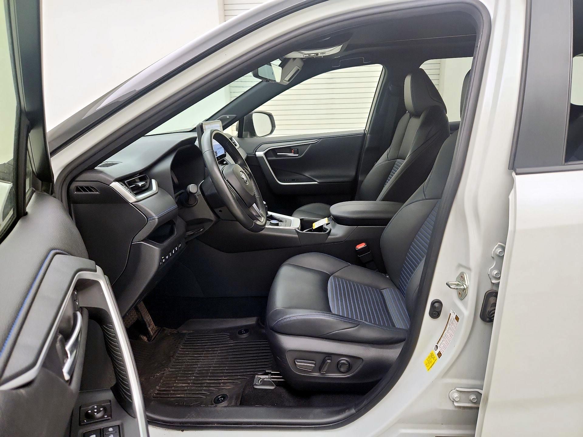 Thumbnail: 2024 Toyota RAV4 - 11