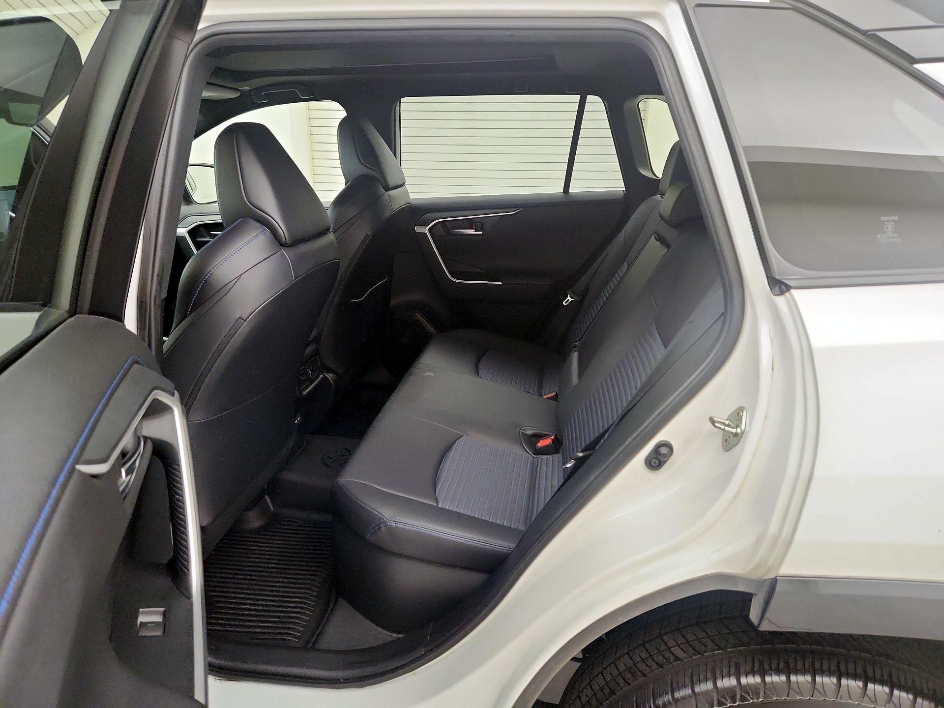 Thumbnail: 2024 Toyota RAV4 - 20