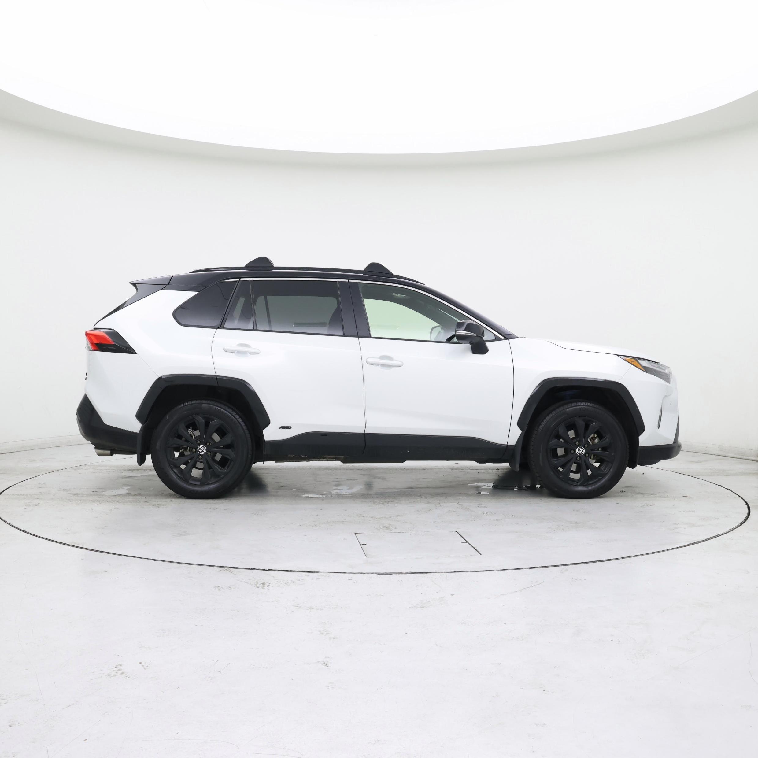 Thumbnail: 2024 Toyota RAV4 - 7