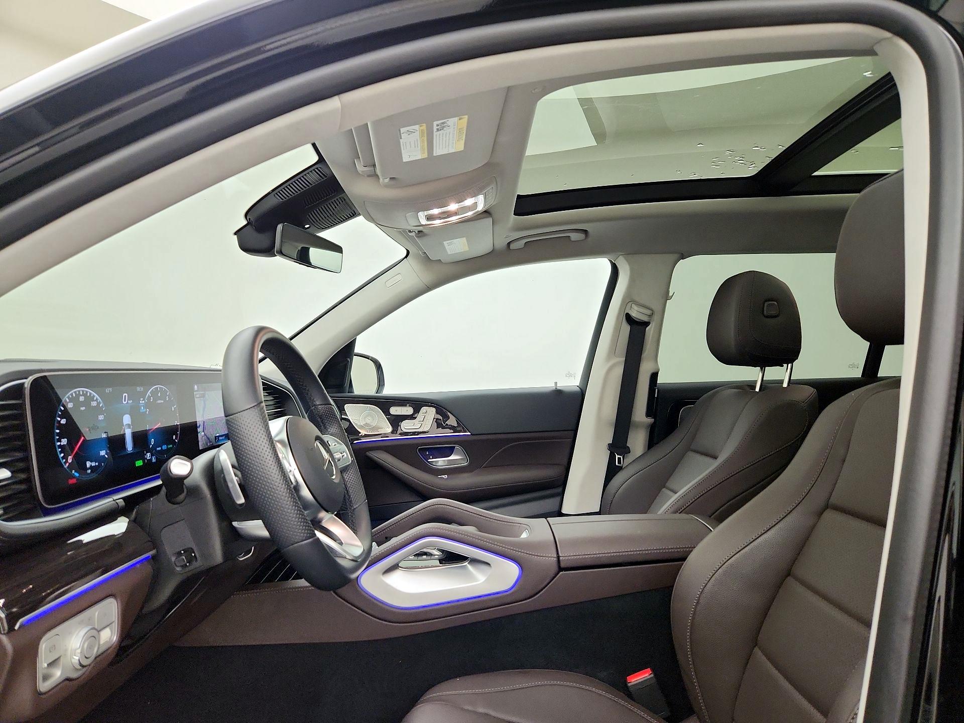 Thumbnail: 2023 Mercedes-Benz GLS - 20