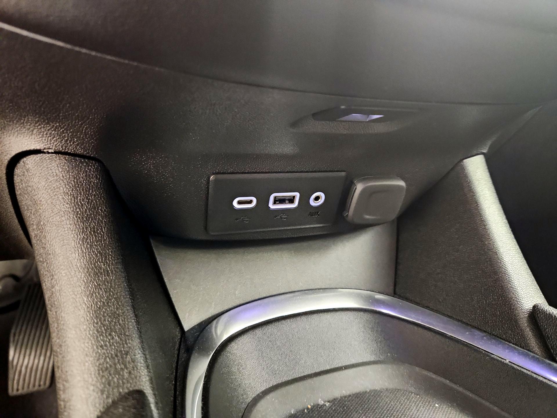 Thumbnail: 2024 Chevrolet Malibu - 18