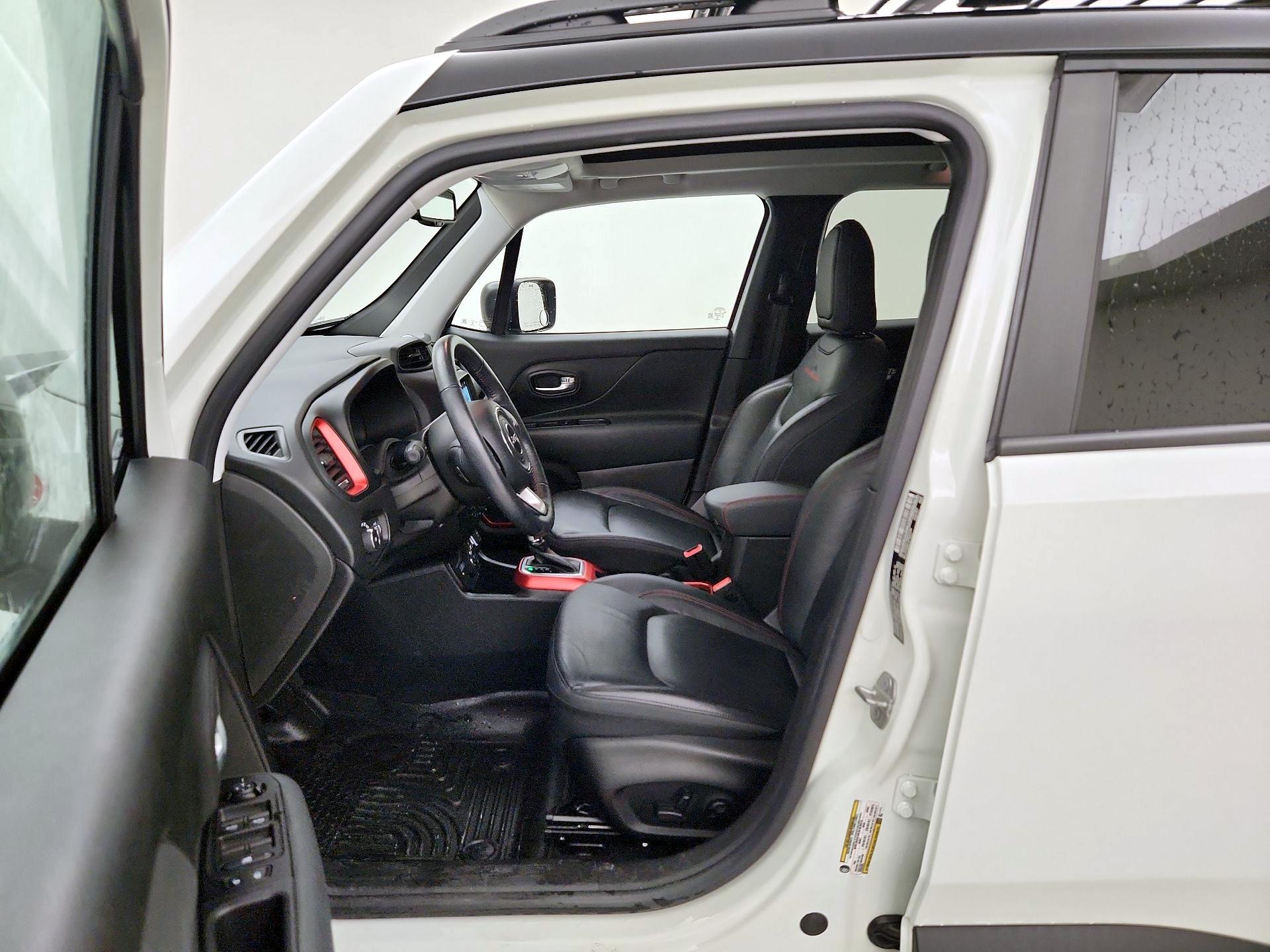 Thumbnail: 2021 Jeep Renegade - 11