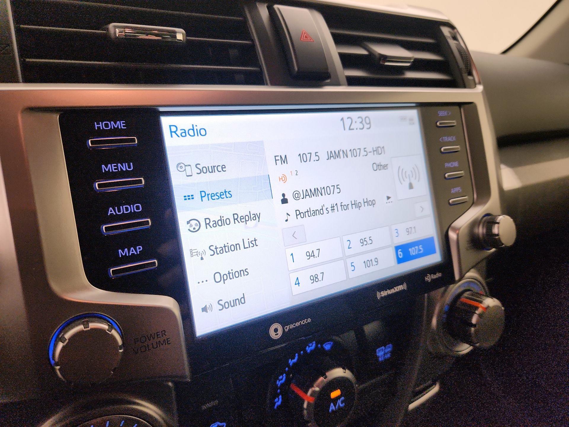 Thumbnail: 2022 Toyota 4Runner - 16