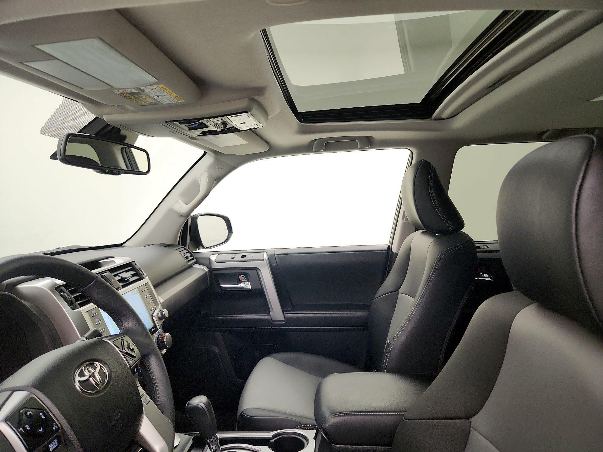 Thumbnail: 2022 Toyota 4Runner - 20