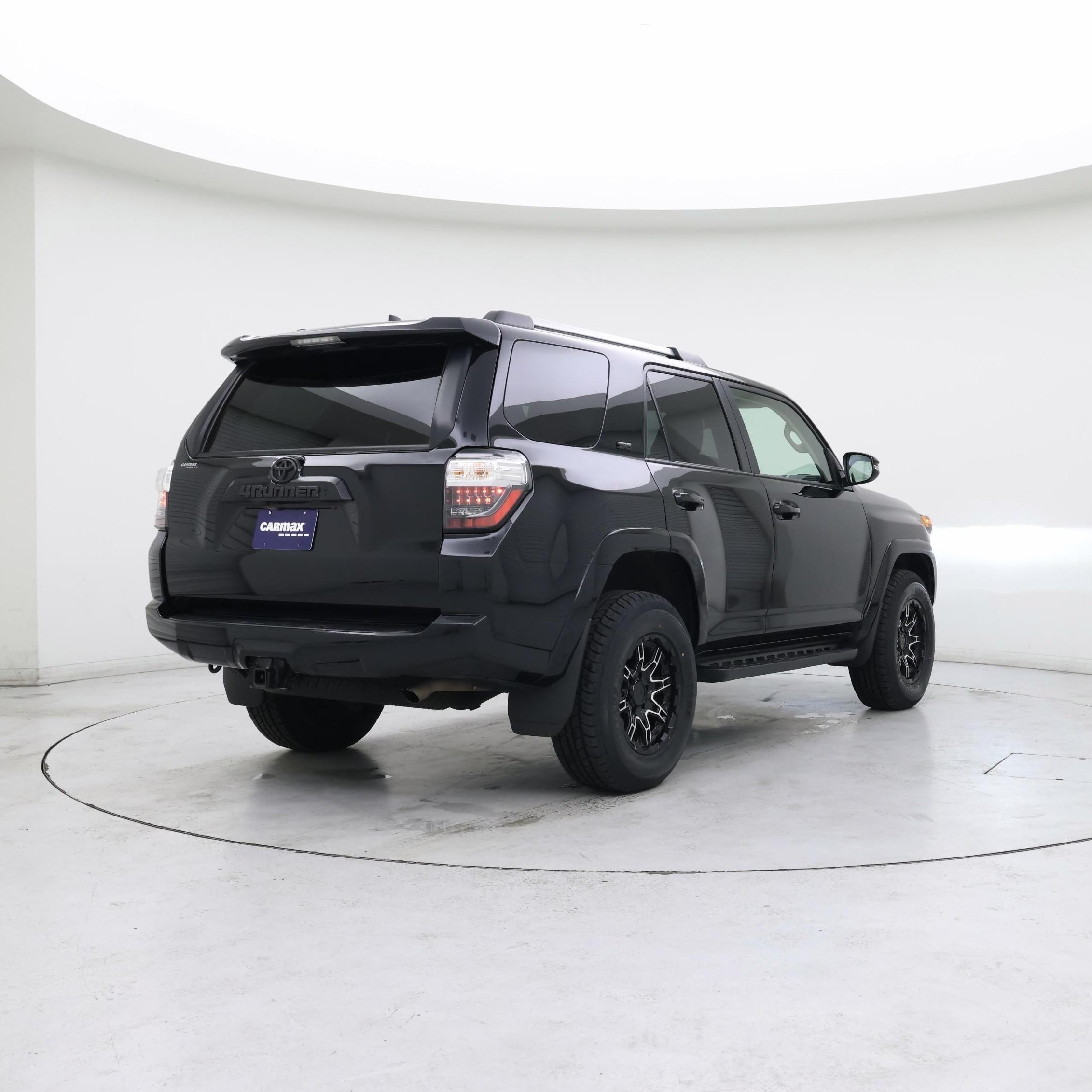 Thumbnail: 2022 Toyota 4Runner - 8