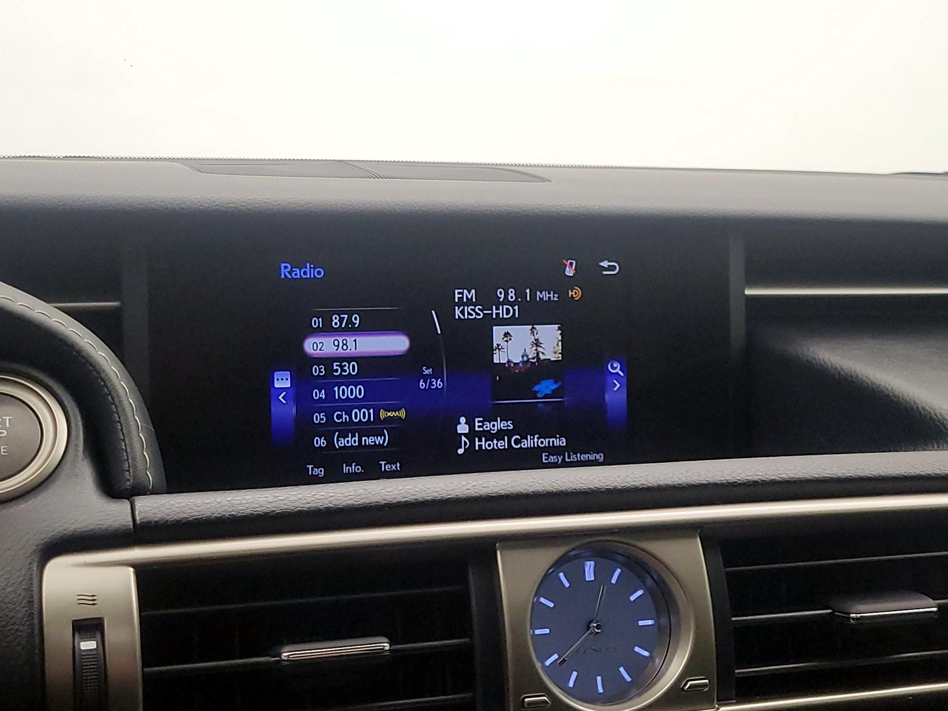 Thumbnail: 2015 Lexus IS - 15