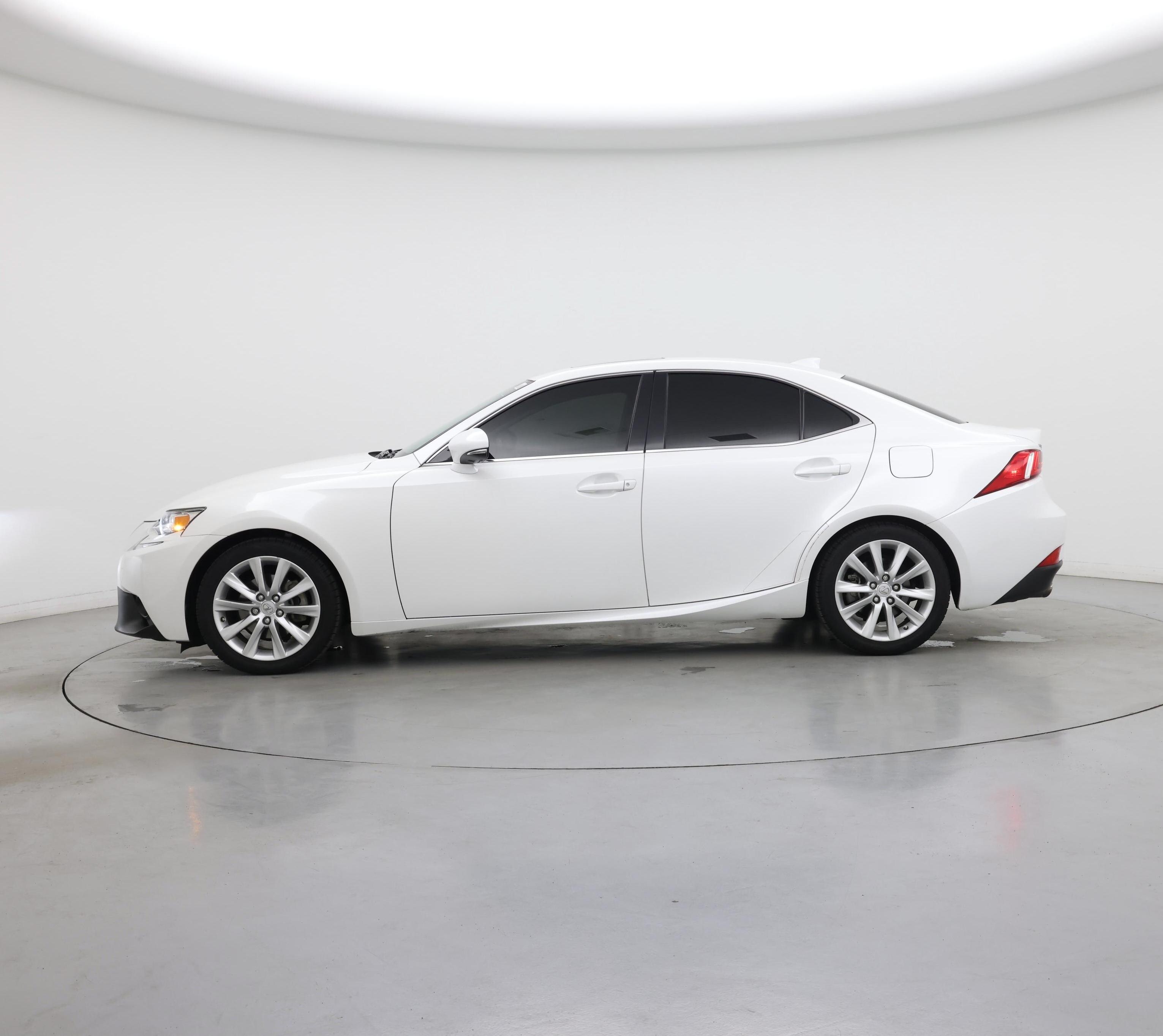 Thumbnail: 2015 Lexus IS - 3
