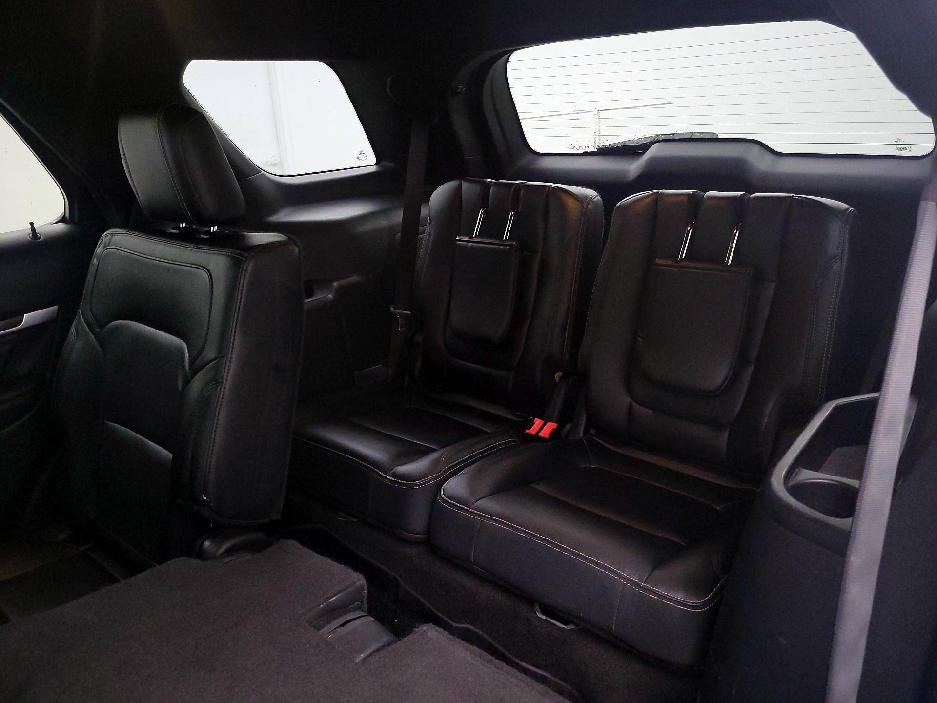 Thumbnail: 2016 Ford Explorer - 20