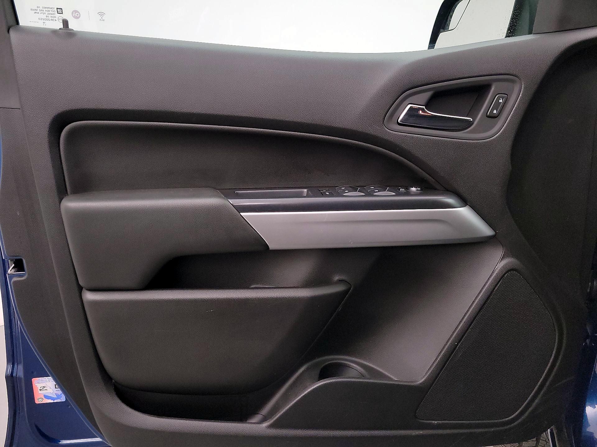 Thumbnail: 2019 Chevrolet Colorado - 12