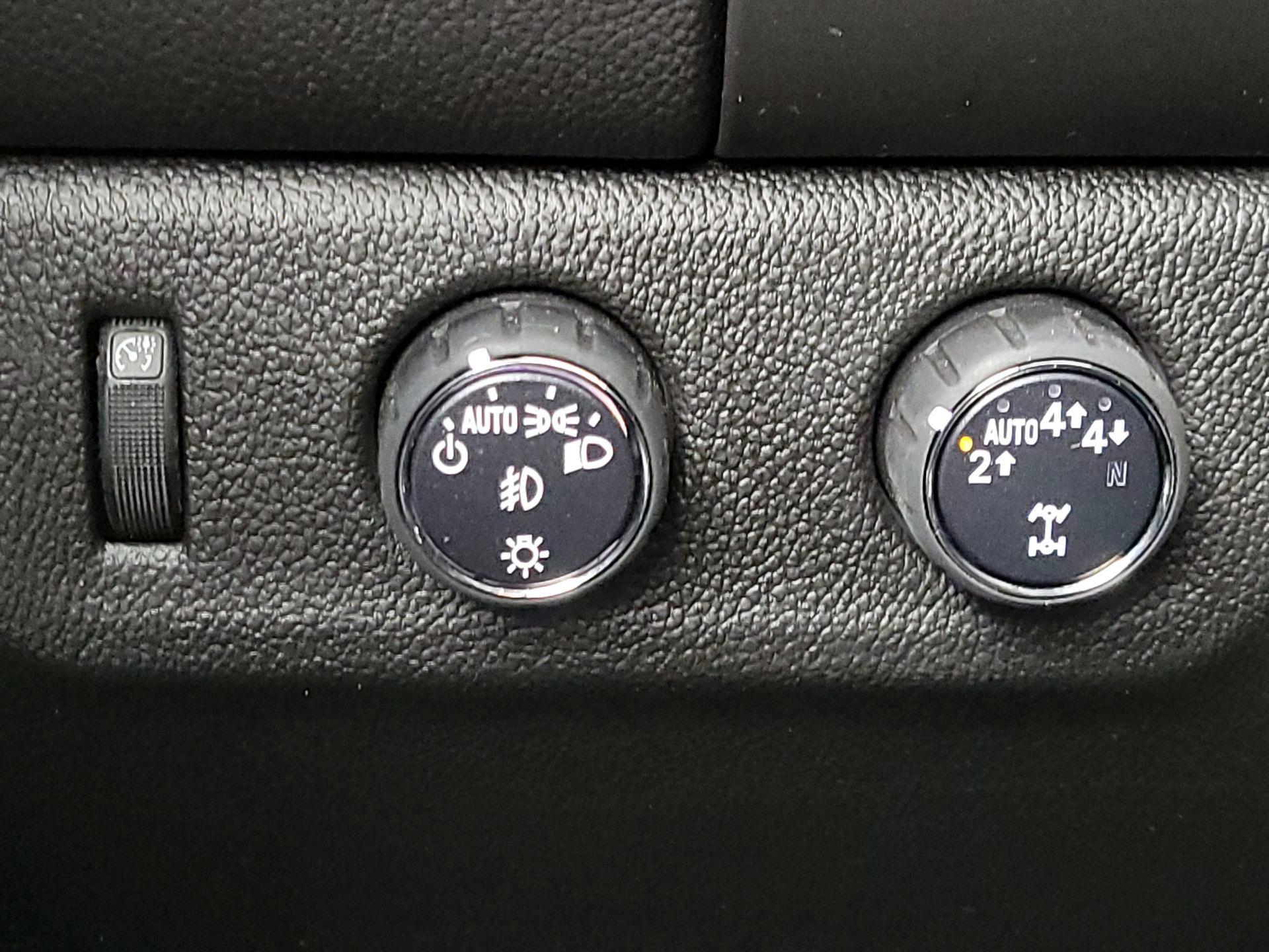 Thumbnail: 2019 Chevrolet Colorado - 13