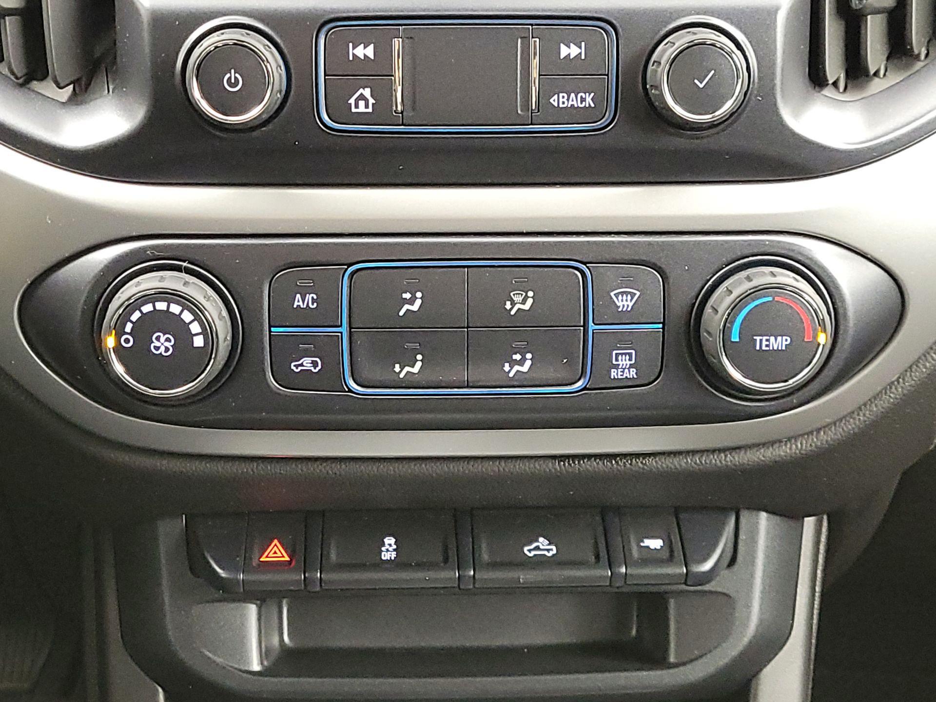 Thumbnail: 2019 Chevrolet Colorado - 17