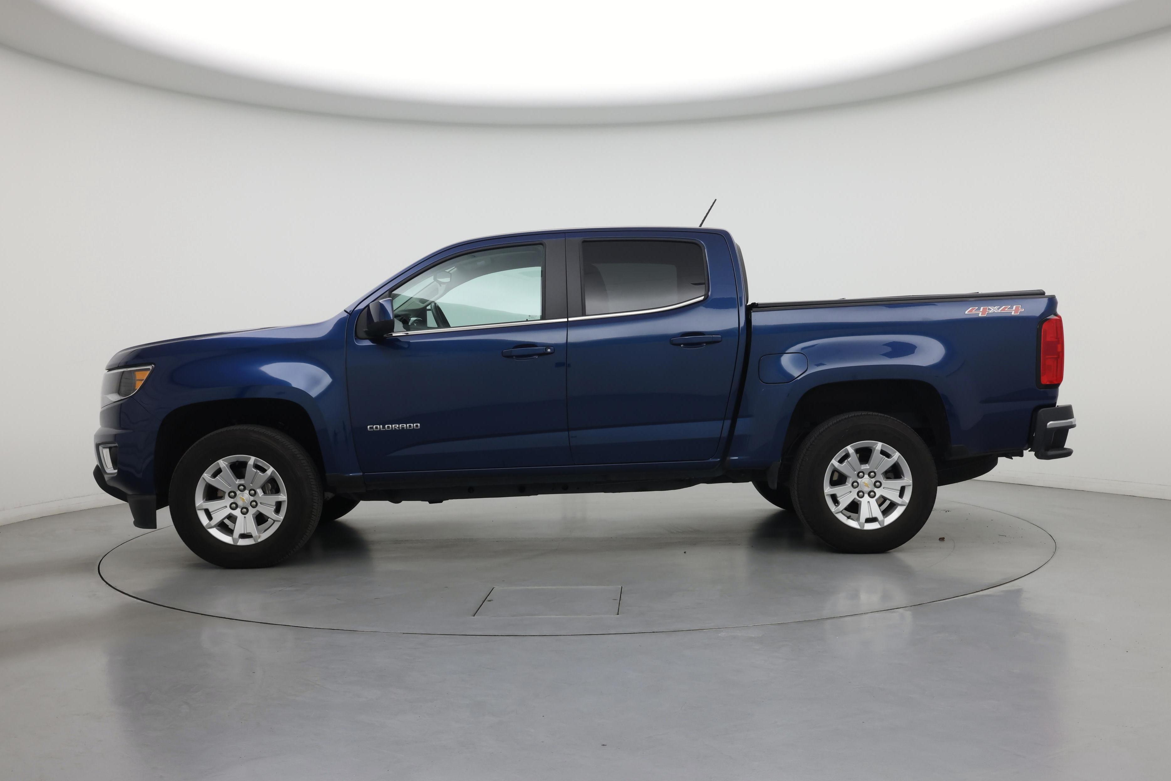 Thumbnail: 2019 Chevrolet Colorado - 3